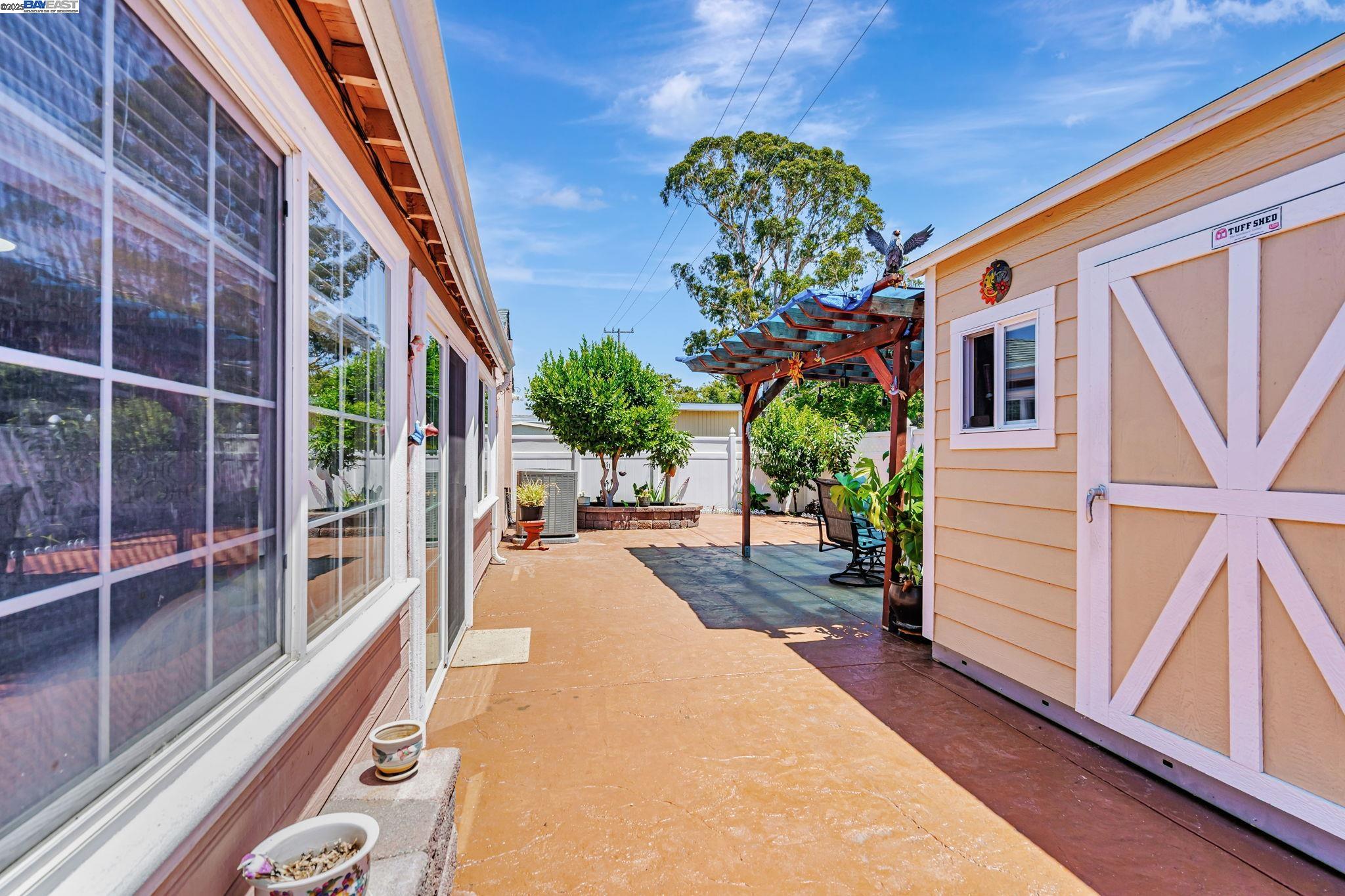Detail Gallery Image 47 of 47 For 942 Purdue St, San Leandro,  CA 94579 - 3 Beds | 2 Baths