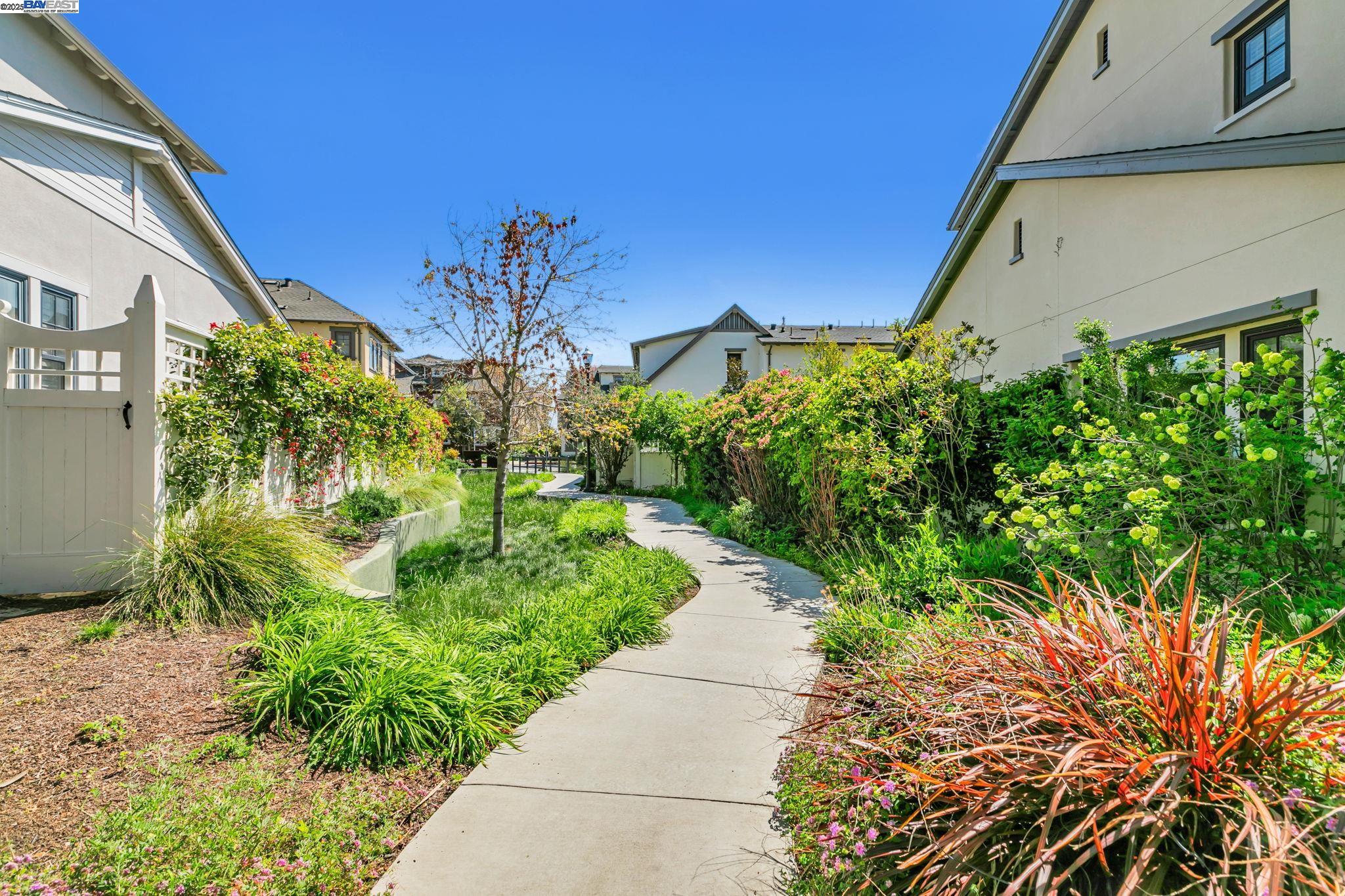 Detail Gallery Image 43 of 52 For 43148 Calle Sagrada, Fremont,  CA 94539 - 4 Beds | 3 Baths