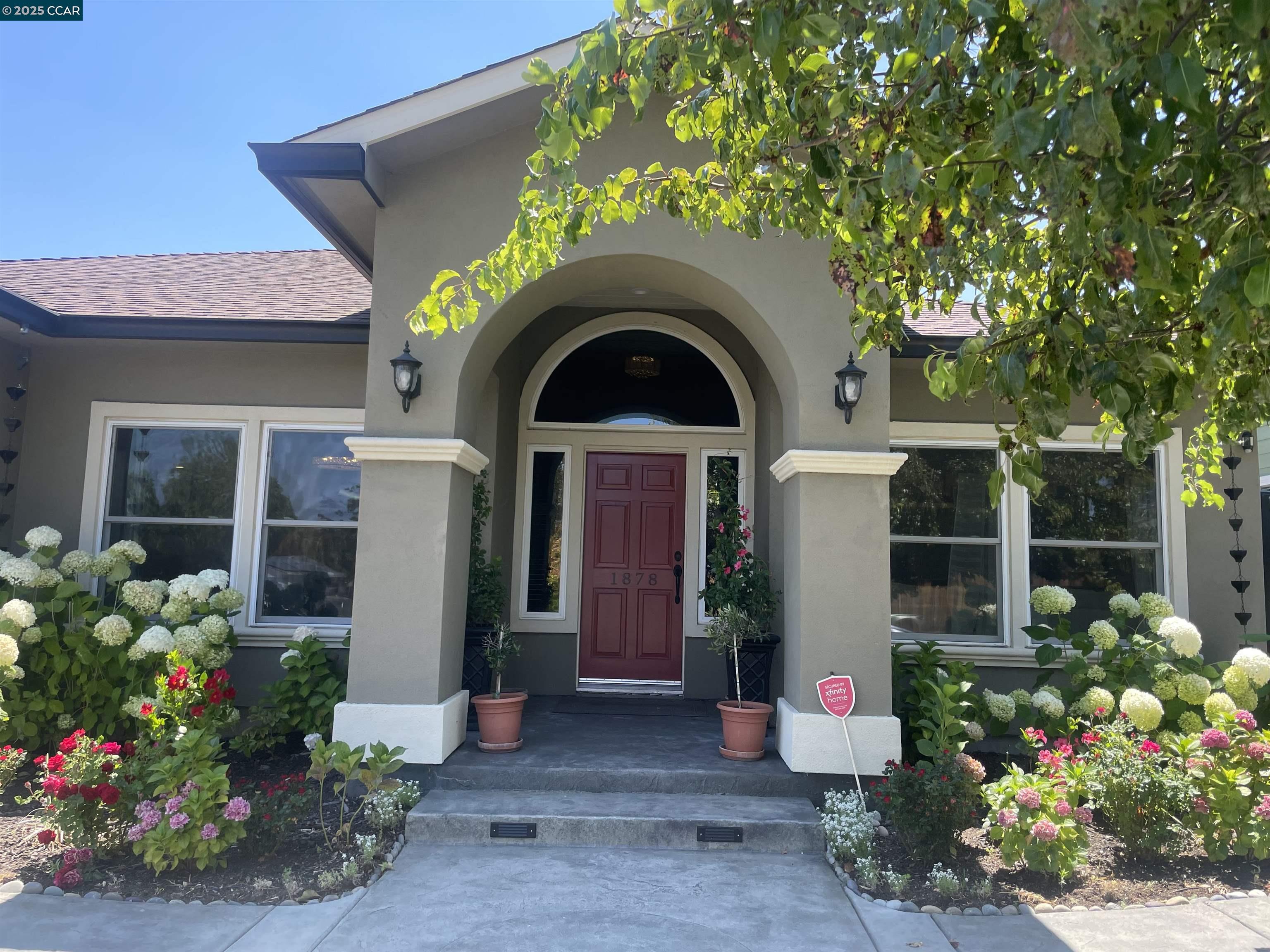 Detail Gallery Image 1 of 32 For 1878 Casa Grande Street, Benicia,  CA 94510 - 3 Beds | 2/1 Baths