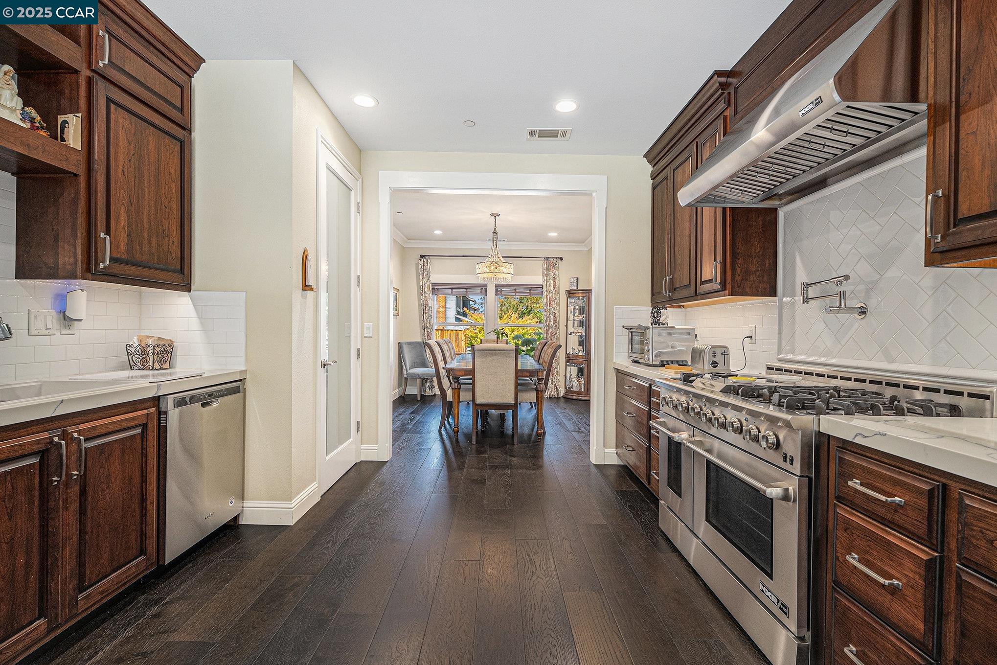 Detail Gallery Image 12 of 32 For 1878 Casa Grande Street, Benicia,  CA 94510 - 3 Beds | 2/1 Baths