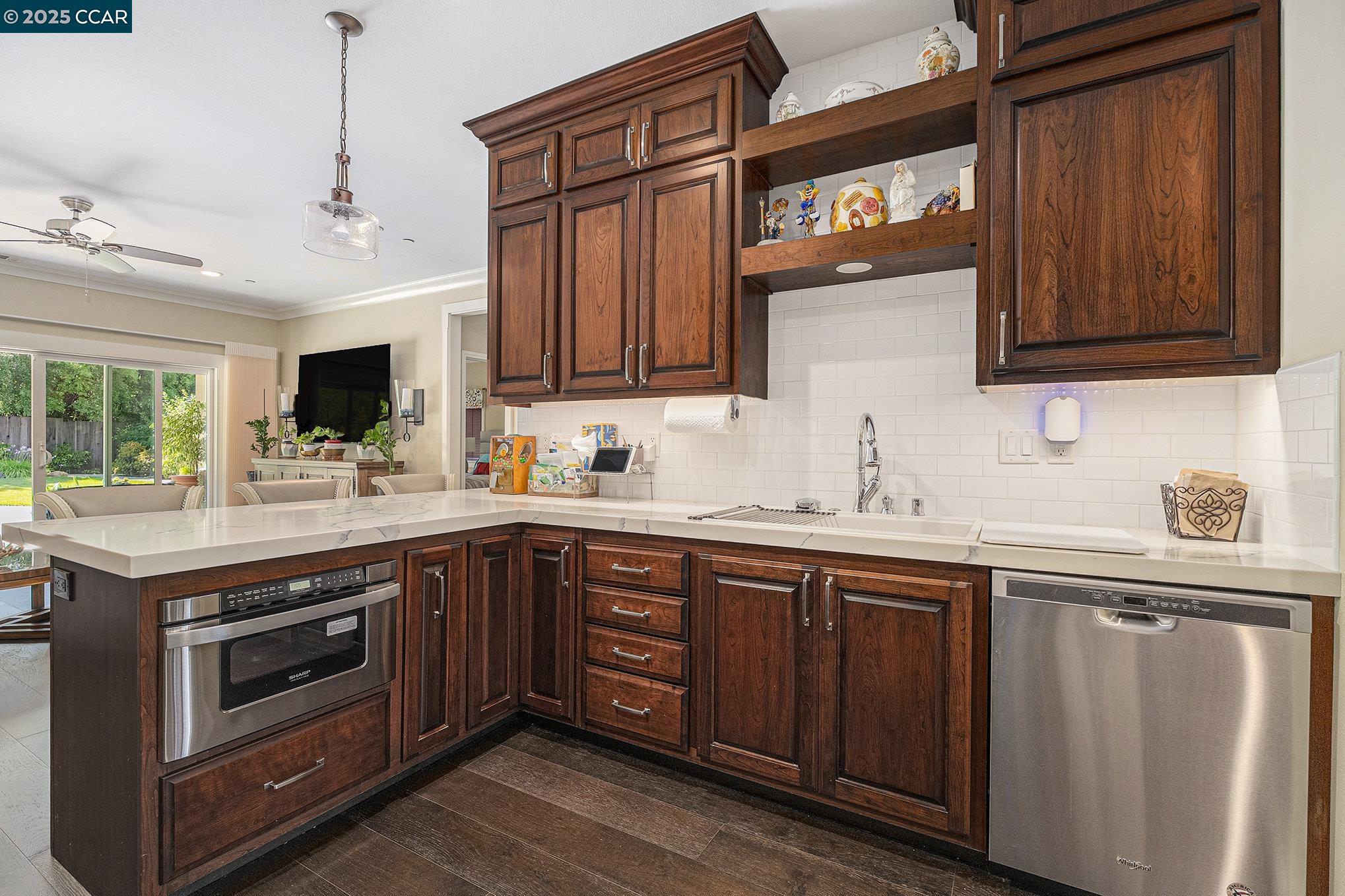 Detail Gallery Image 13 of 32 For 1878 Casa Grande Street, Benicia,  CA 94510 - 3 Beds | 2/1 Baths