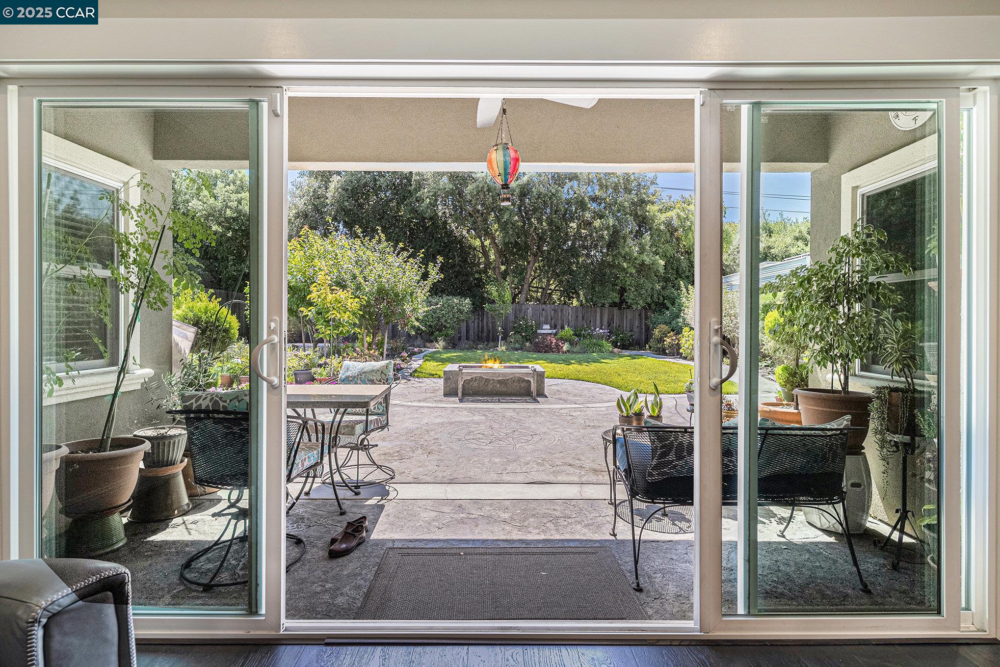 Detail Gallery Image 27 of 32 For 1878 Casa Grande Street, Benicia,  CA 94510 - 3 Beds | 2/1 Baths