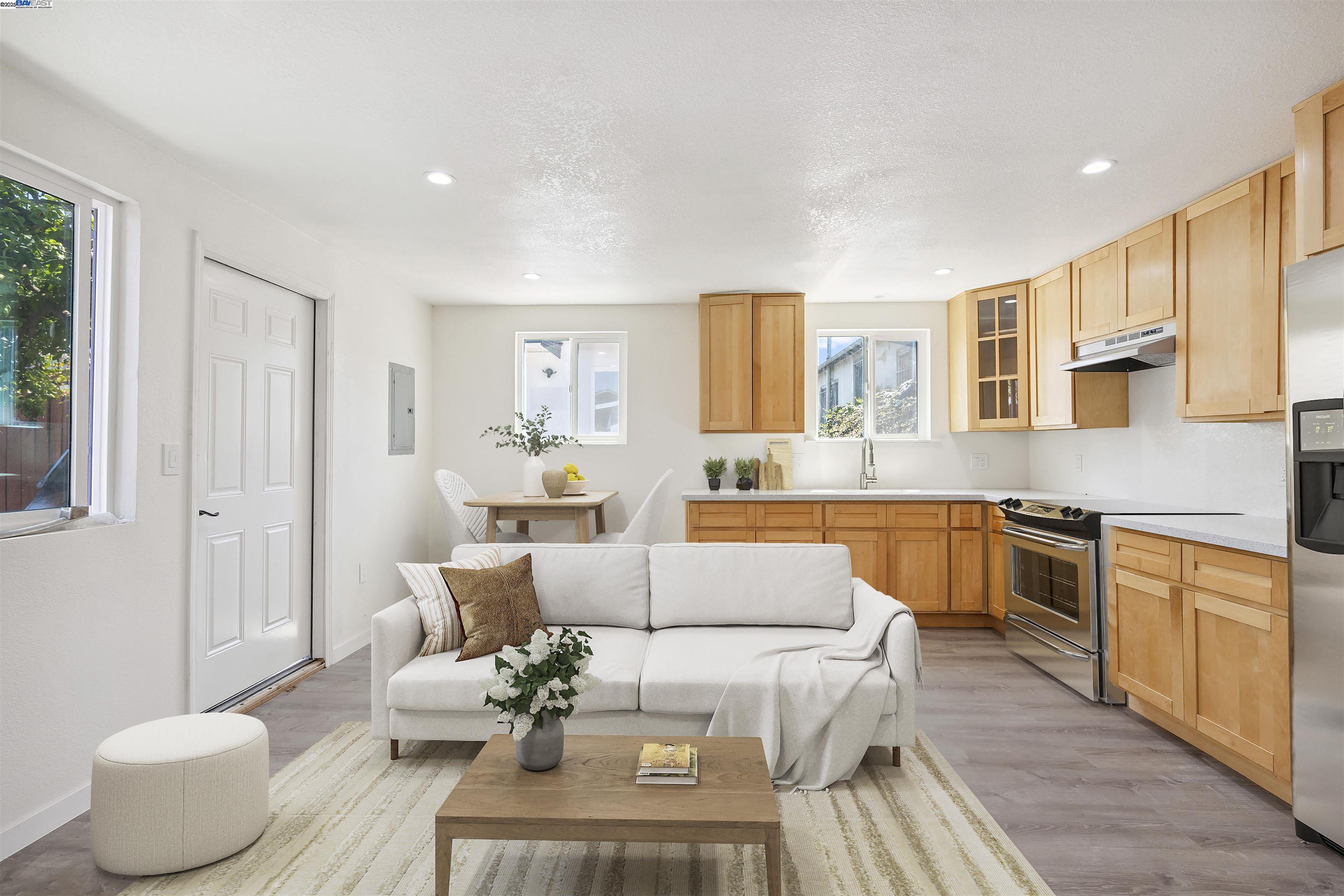 Detail Gallery Image 18 of 25 For 5542 Harvey Ave, Oakland,  CA 94621 - 4 Beds | 2 Baths
