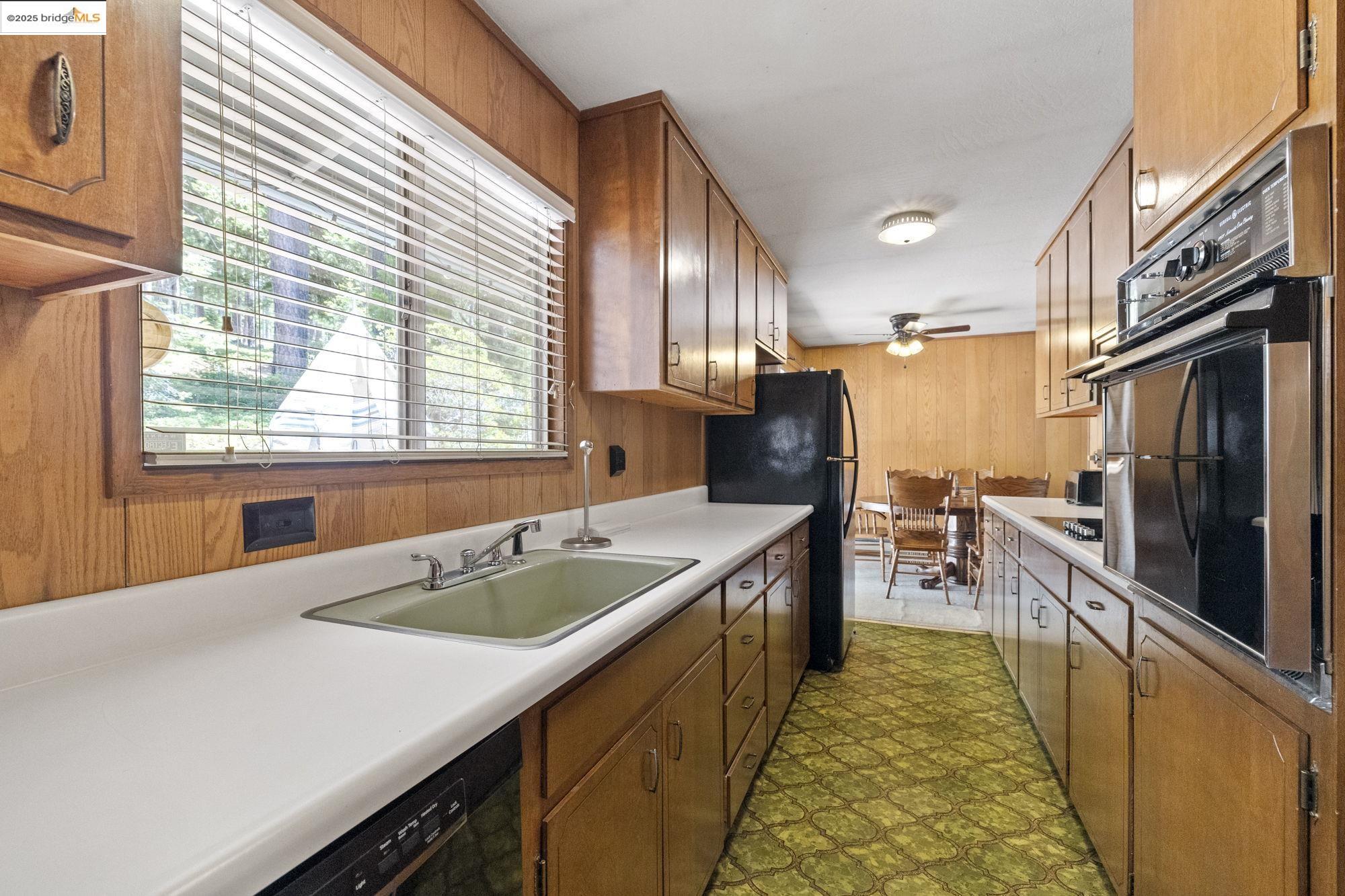 Detail Gallery Image 11 of 31 For 28316 Georges Dr, Strawberry,  CA 95375-0000 - 2 Beds | 2 Baths