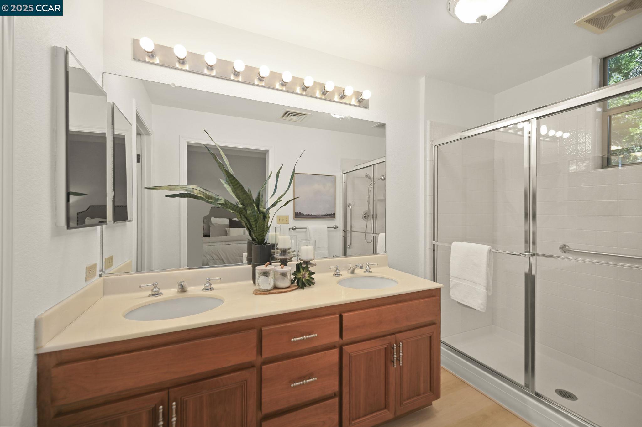 Photo #17: 41102970 Listing: Photo #17