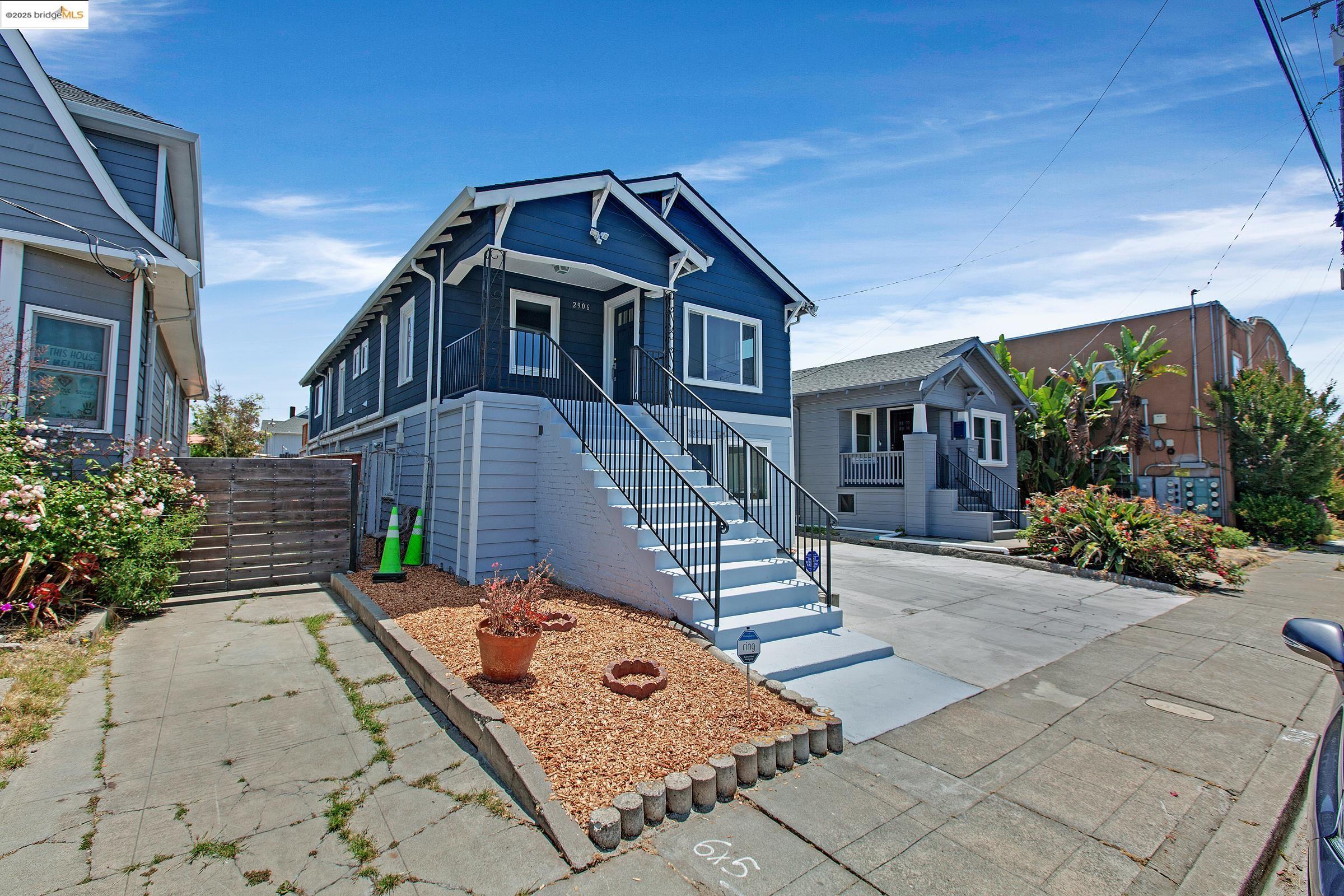 2906 Adeline St