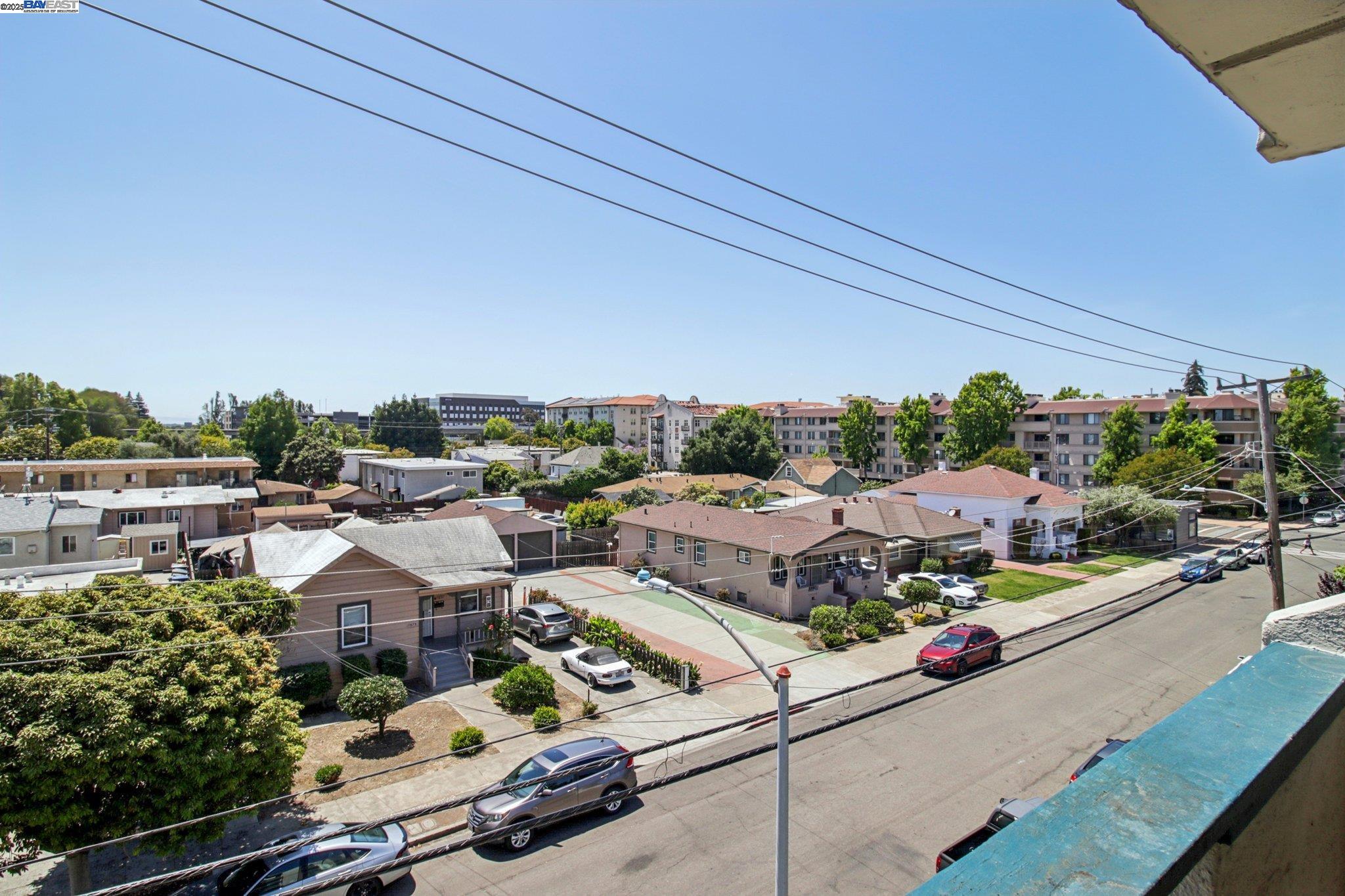 Browse active condo listings in ALTADENA