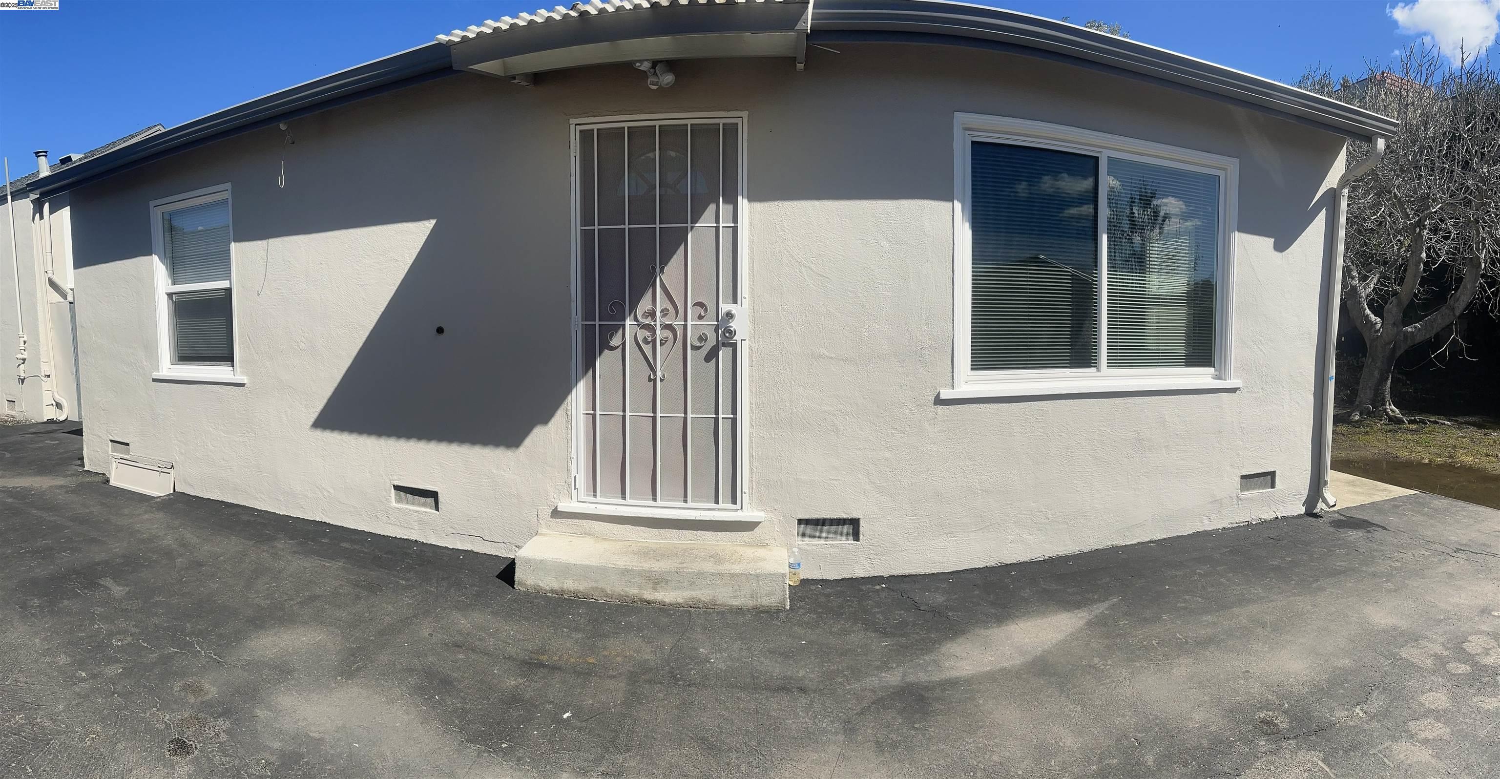 Detail Gallery Image 22 of 31 For 1143 D St, Hayward,  CA 94541 - – Beds | – Baths