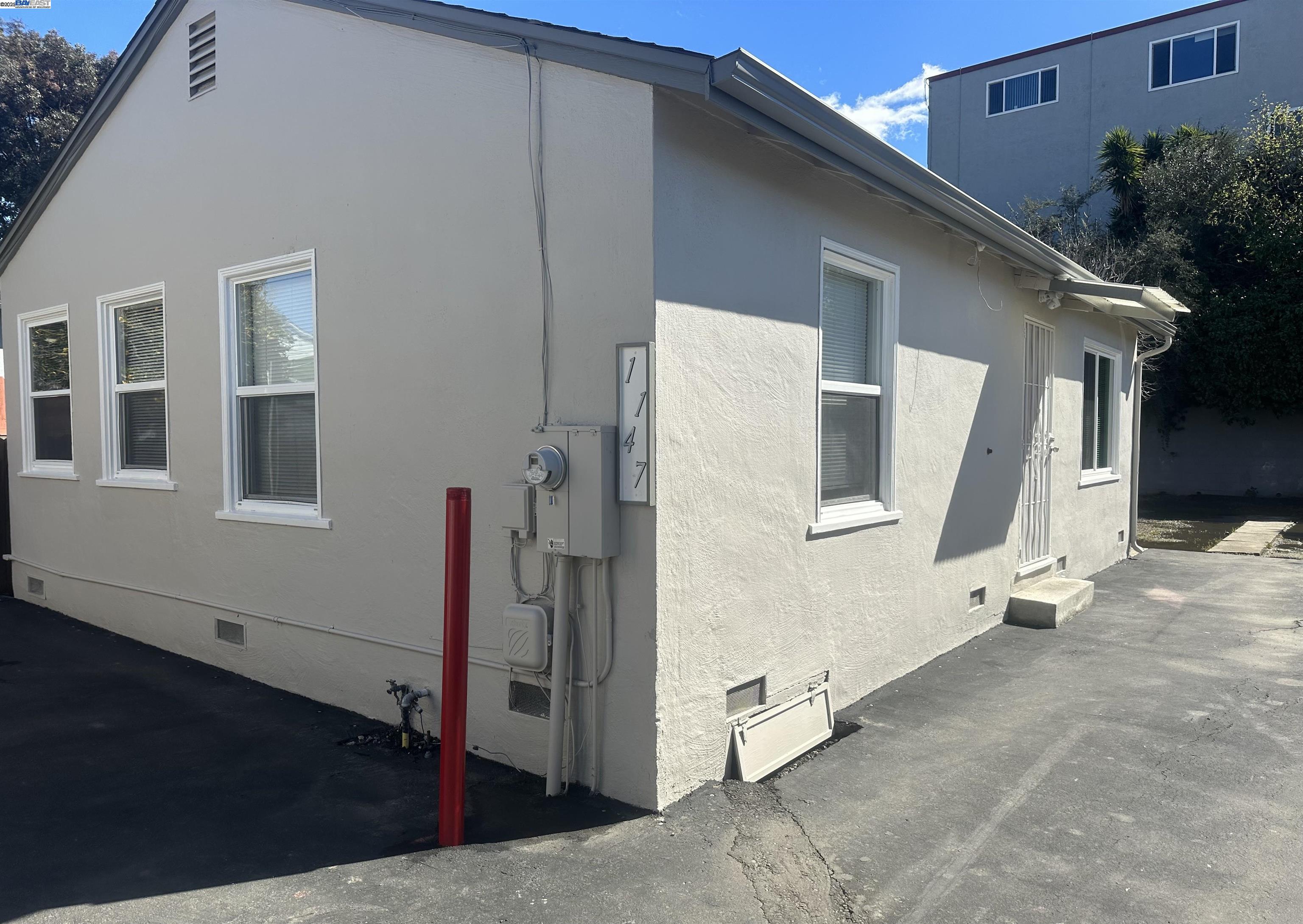 Detail Gallery Image 23 of 31 For 1143 D St, Hayward,  CA 94541 - – Beds | – Baths