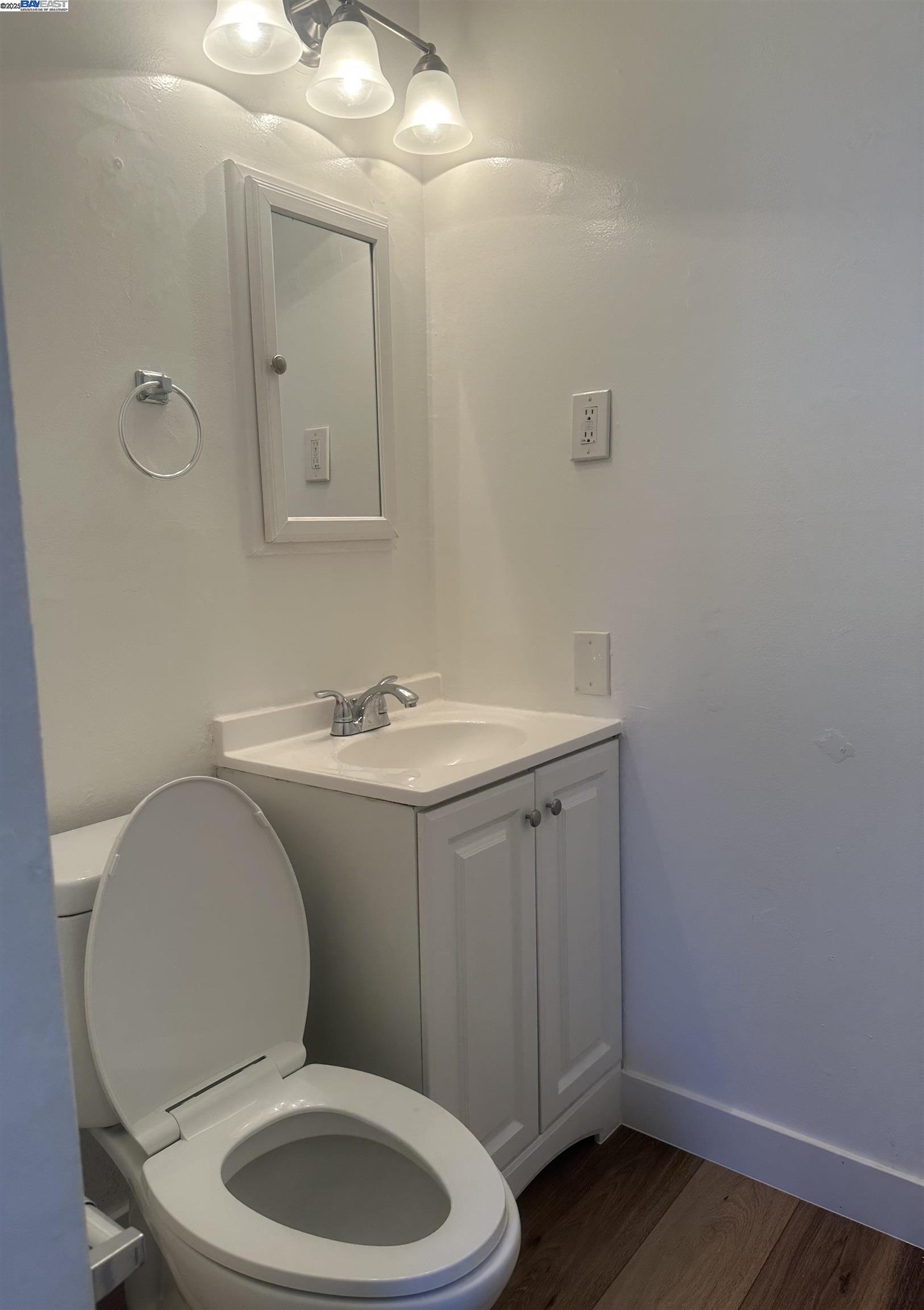 Detail Gallery Image 27 of 31 For 1143 D St, Hayward,  CA 94541 - – Beds | – Baths