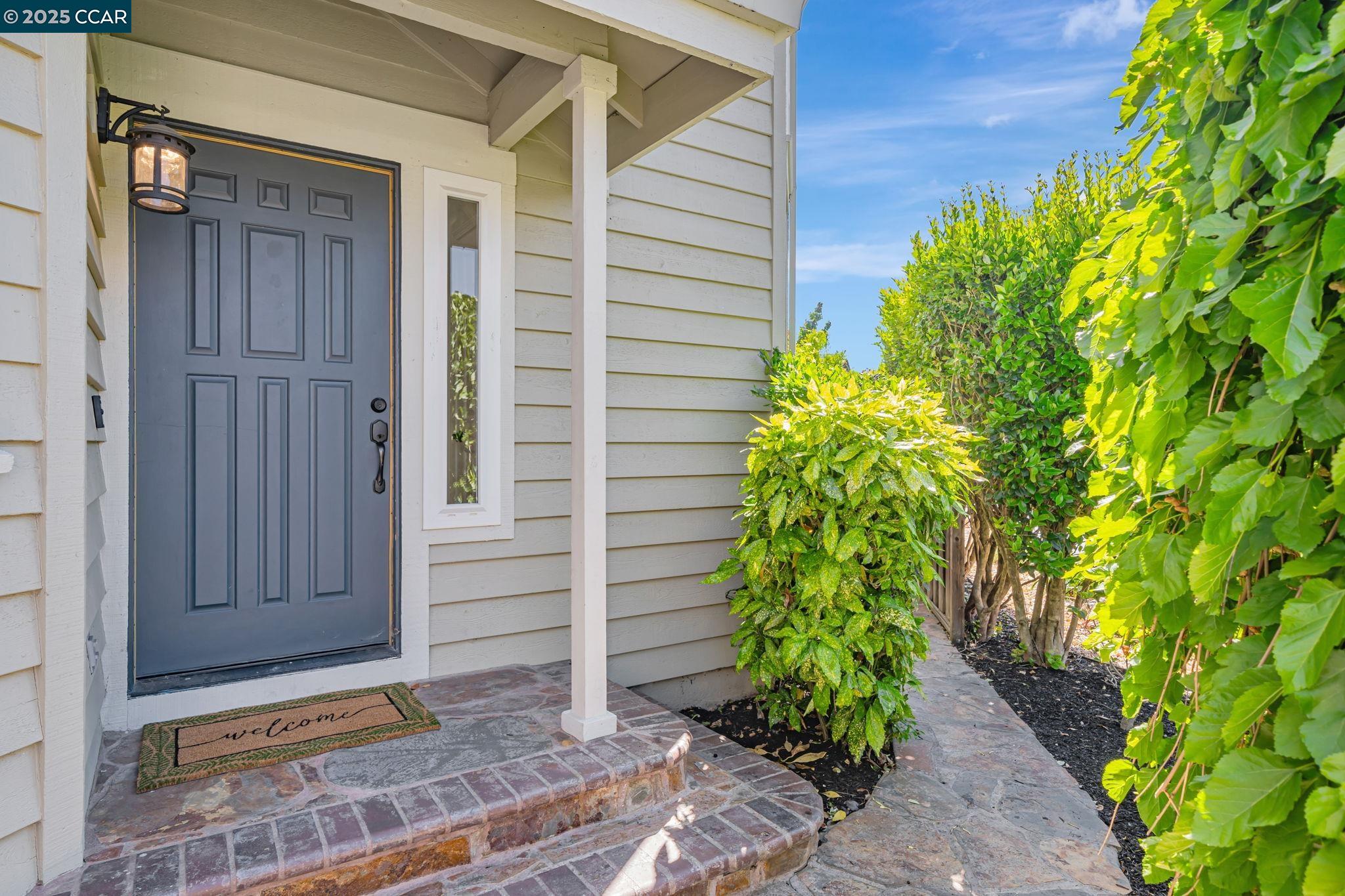 Detail Gallery Image 2 of 46 For 2475 Canyon Lakes Dr, San Ramon,  CA 94582 - 4 Beds | 3 Baths