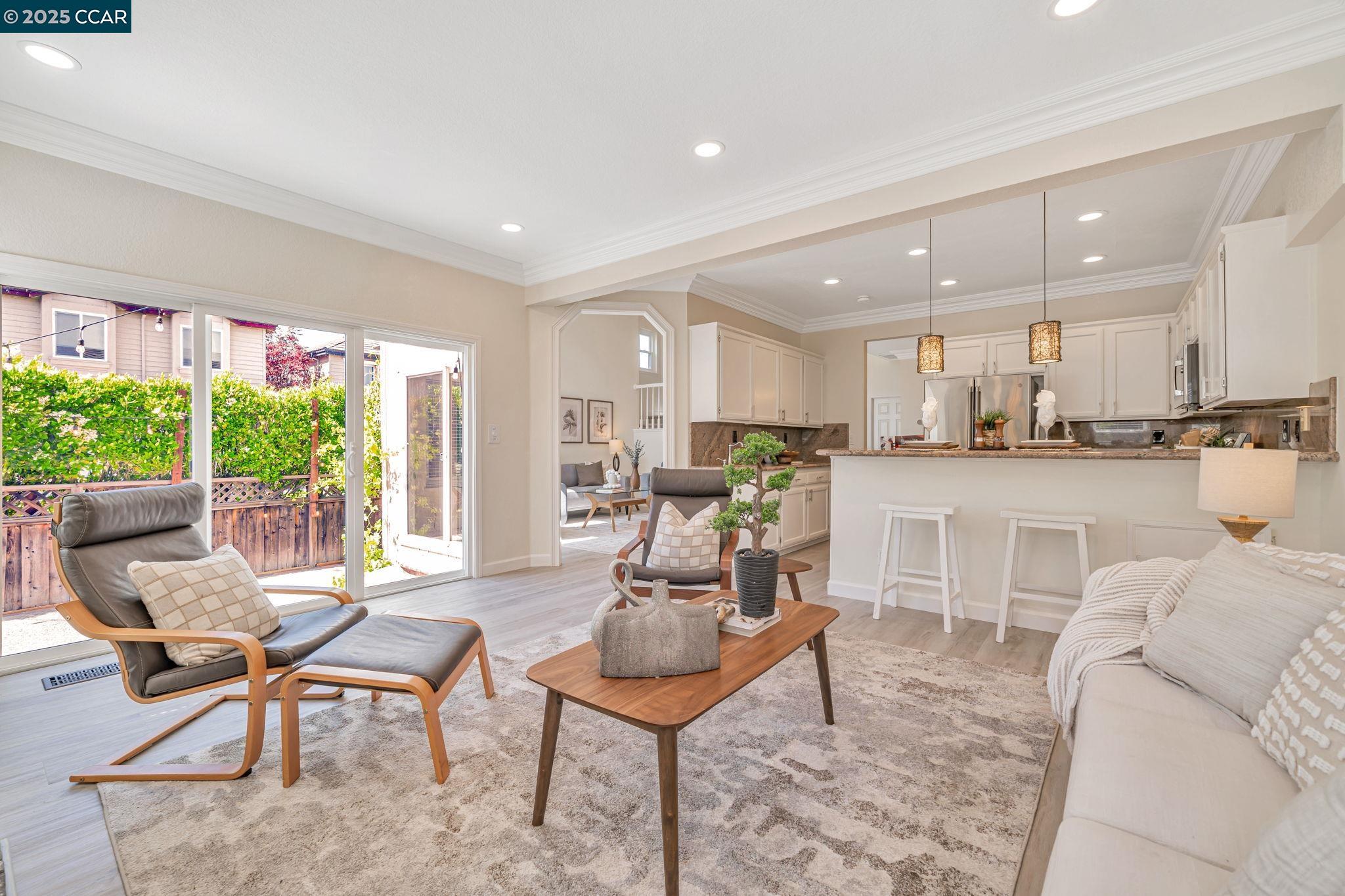 Detail Gallery Image 16 of 46 For 2475 Canyon Lakes Dr, San Ramon,  CA 94582 - 4 Beds | 3 Baths