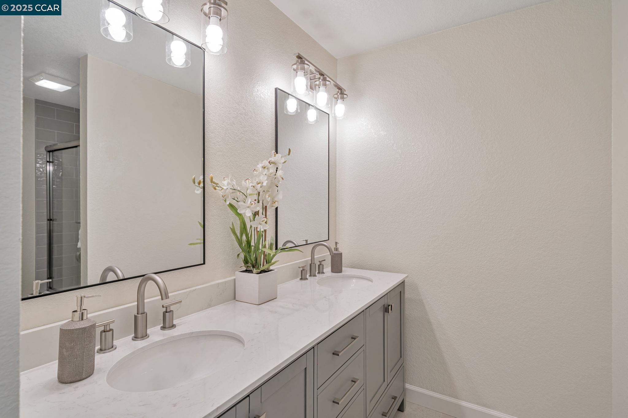 Detail Gallery Image 27 of 46 For 2475 Canyon Lakes Dr, San Ramon,  CA 94582 - 4 Beds | 3 Baths