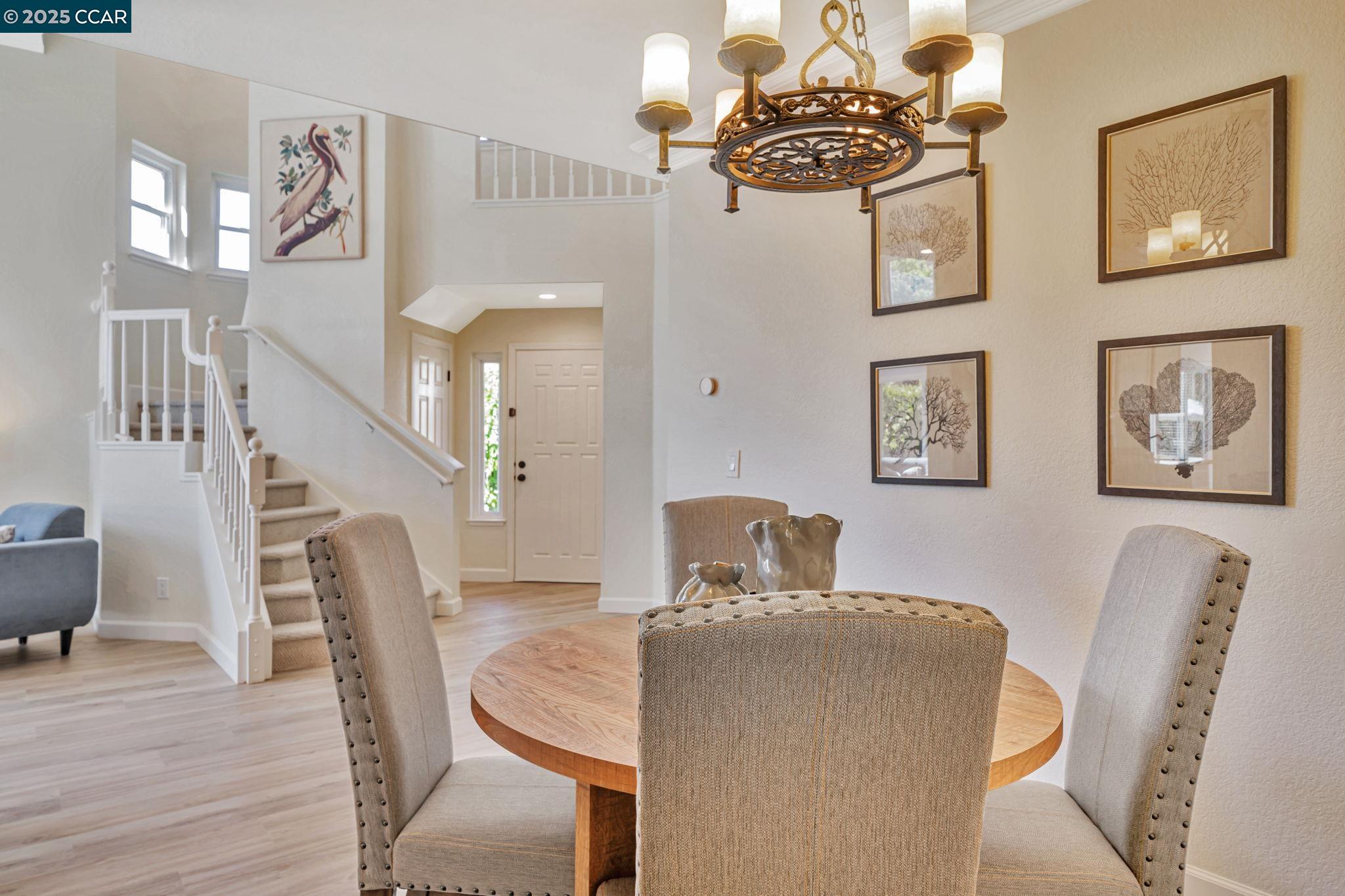 Detail Gallery Image 7 of 46 For 2475 Canyon Lakes Dr, San Ramon,  CA 94582 - 4 Beds | 3 Baths