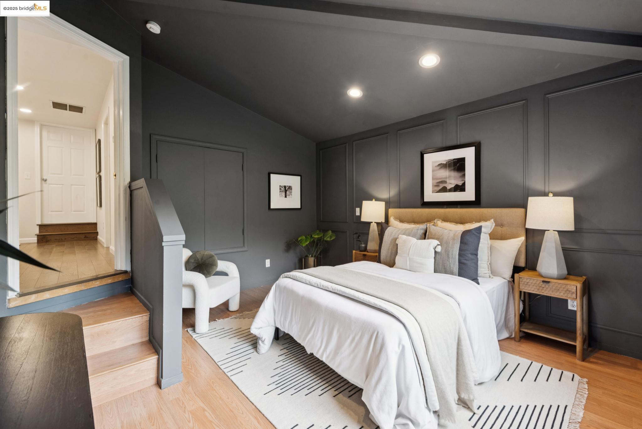 Detail Gallery Image 48 of 56 For 2861 Chelsea Drive, Oakland,  CA 94611 - 5 Beds | 5 Baths
