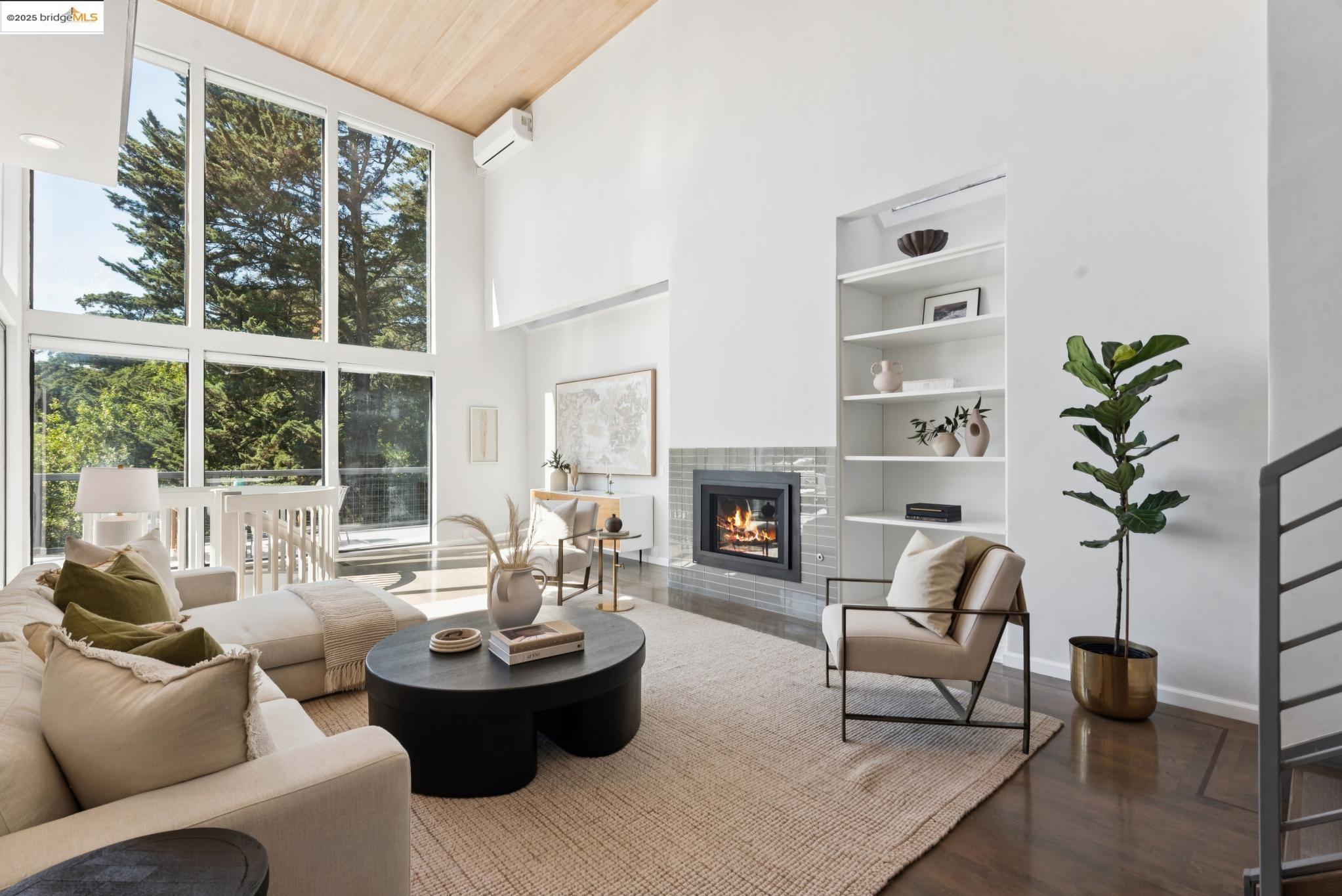 Detail Gallery Image 9 of 56 For 2861 Chelsea Drive, Oakland,  CA 94611 - 5 Beds | 5 Baths
