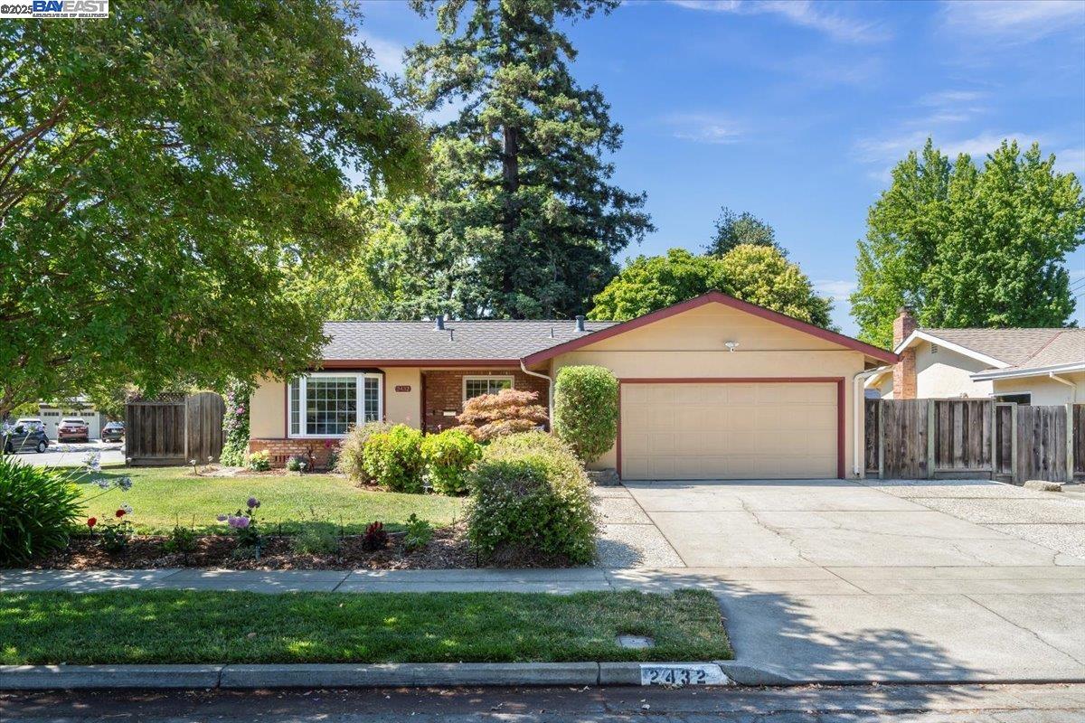 Detail Gallery Image 1 of 25 For 2432 Whitethorne, San Jose,  CA 95128 - 3 Beds | 2 Baths