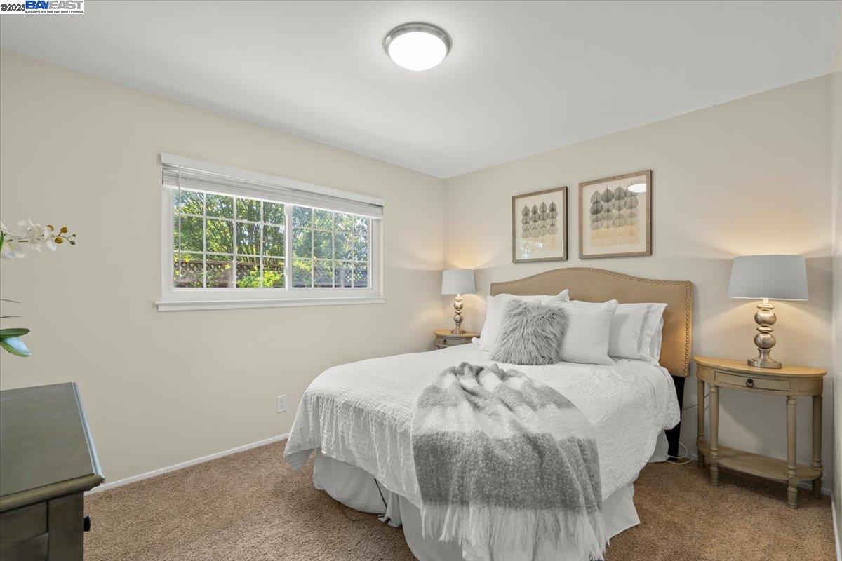 Detail Gallery Image 12 of 25 For 2432 Whitethorne, San Jose,  CA 95128 - 3 Beds | 2 Baths