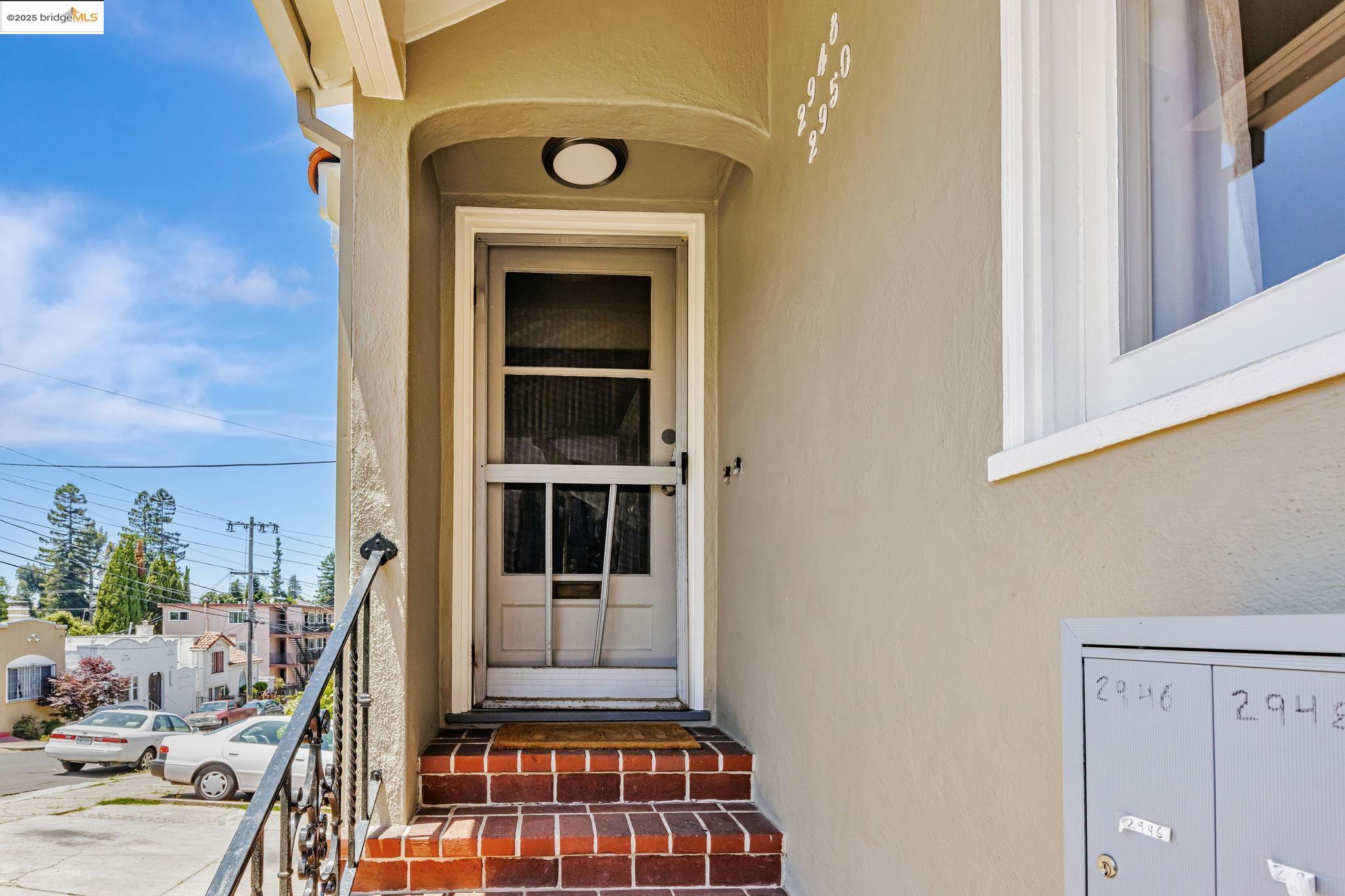 Detail Gallery Image 2 of 46 For 2946 Bona St, Oakland,  CA 94601 - – Beds | – Baths