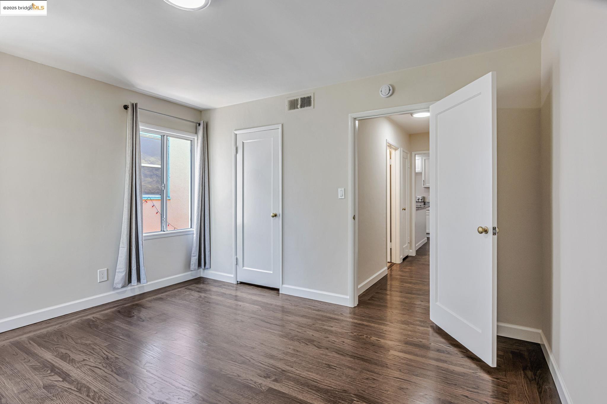 Detail Gallery Image 12 of 46 For 2946 Bona St, Oakland,  CA 94601 - – Beds | – Baths