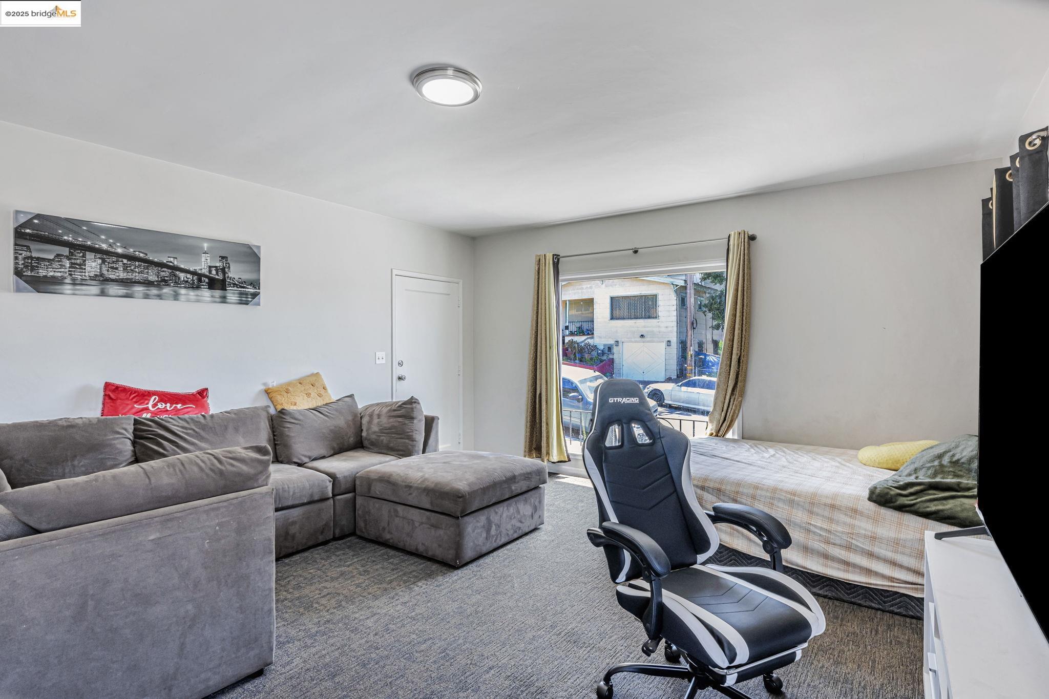 Detail Gallery Image 23 of 46 For 2946 Bona St, Oakland,  CA 94601 - – Beds | – Baths