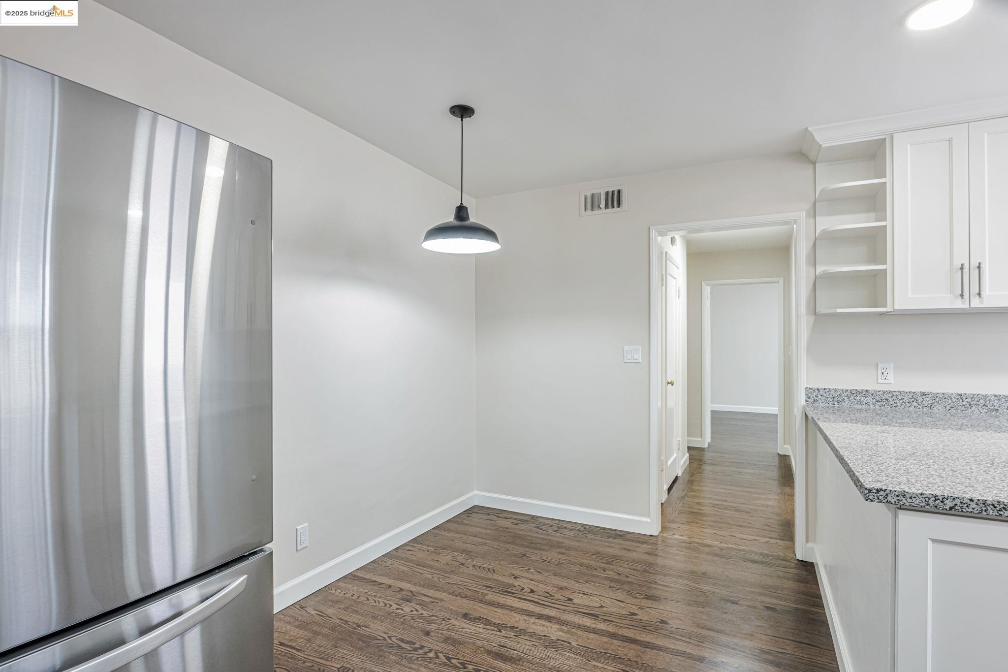 Detail Gallery Image 10 of 46 For 2946 Bona St, Oakland,  CA 94601 - – Beds | – Baths