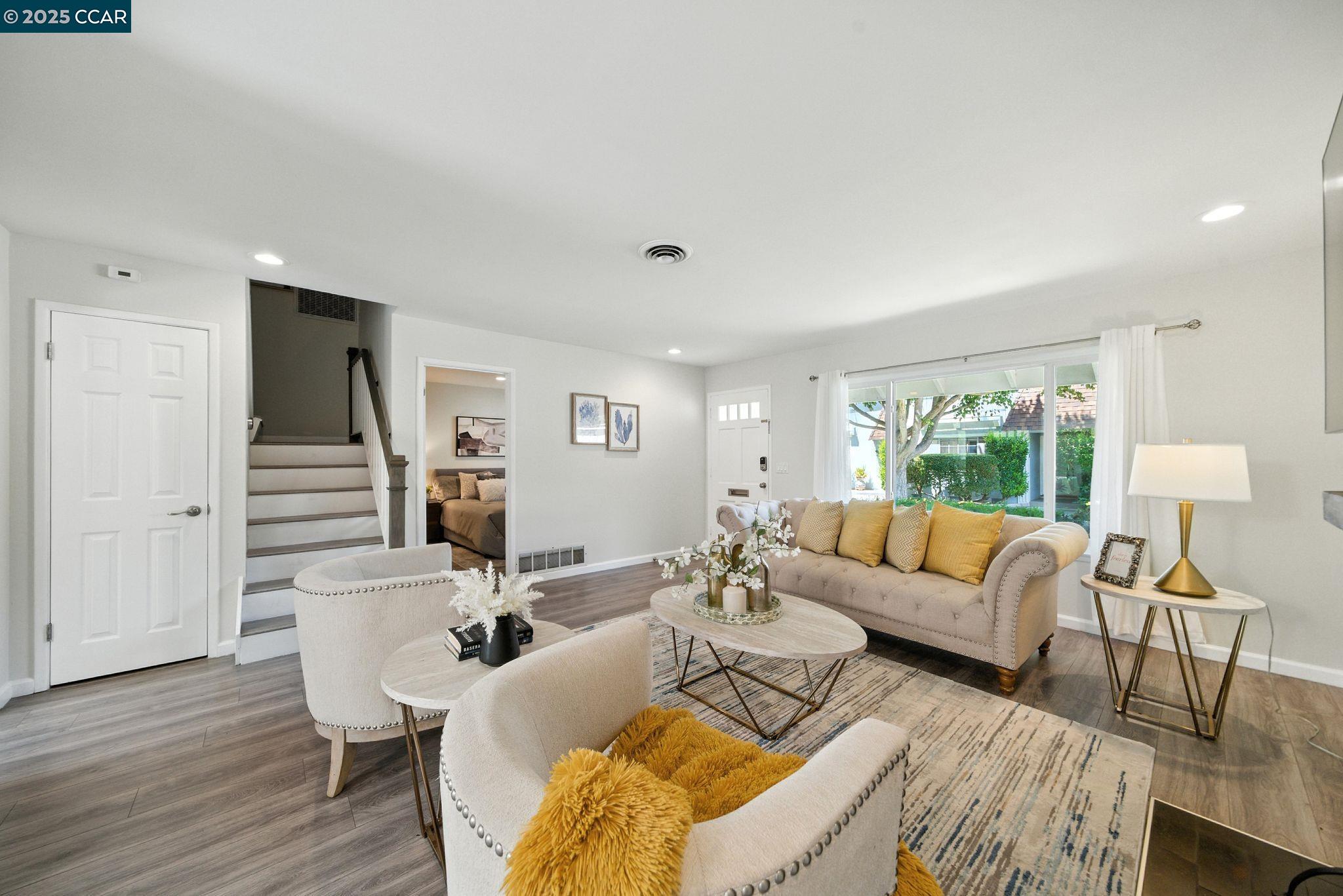 Photo #6: 41102984 Listing 