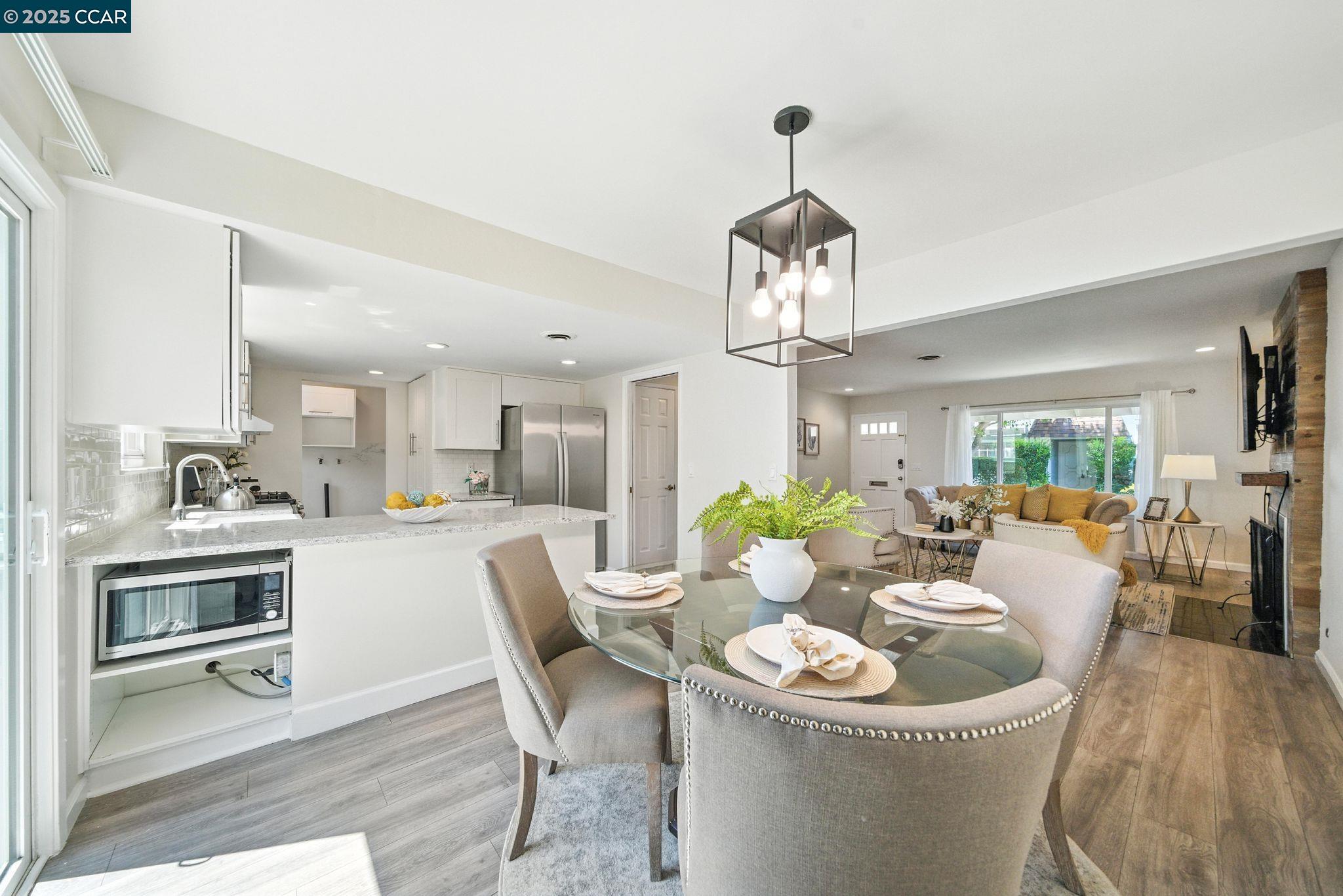 Photo #7: 41102984 Listing: Photo #7