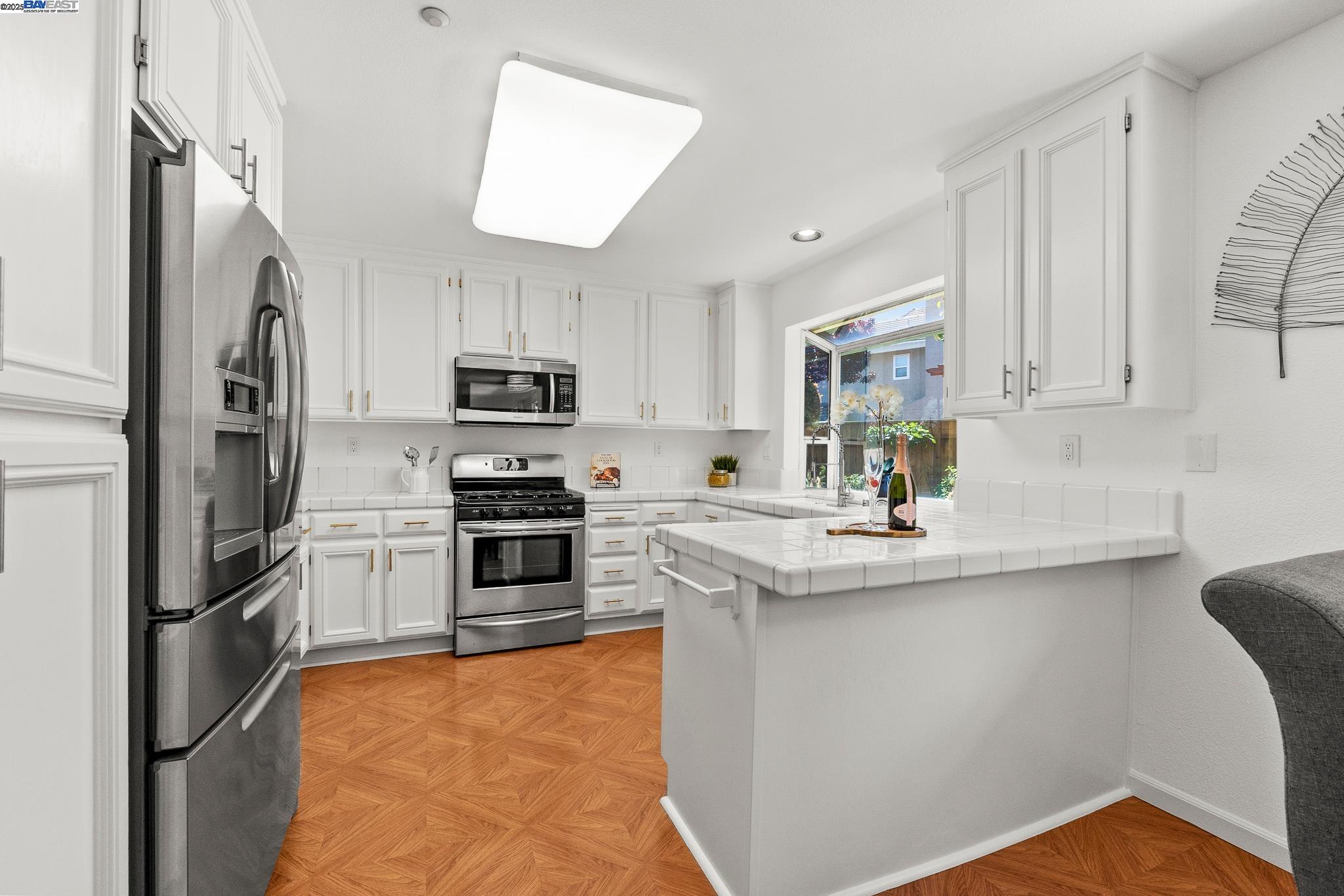 Detail Gallery Image 10 of 57 For 1728 Cottonwood St, Union City,  CA 94587 - 4 Beds | 3 Baths