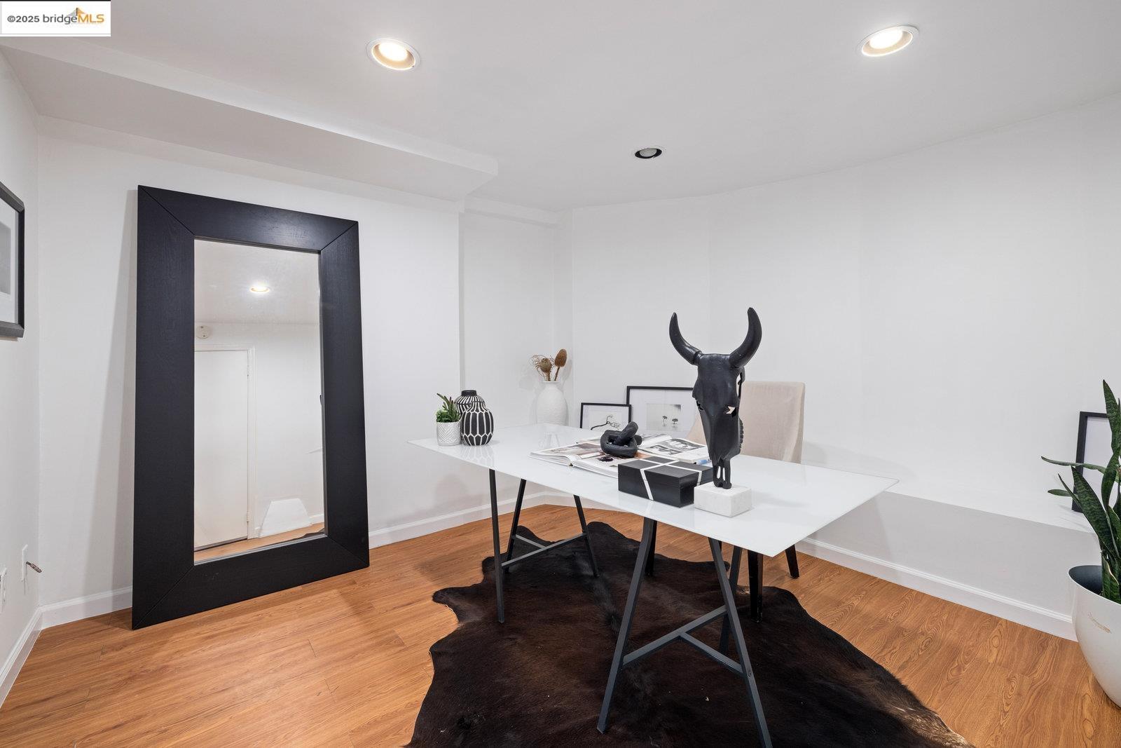 Detail Gallery Image 28 of 45 For 90 Valdez Ave, San Francisco,  CA 94112 - 3 Beds | 2 Baths