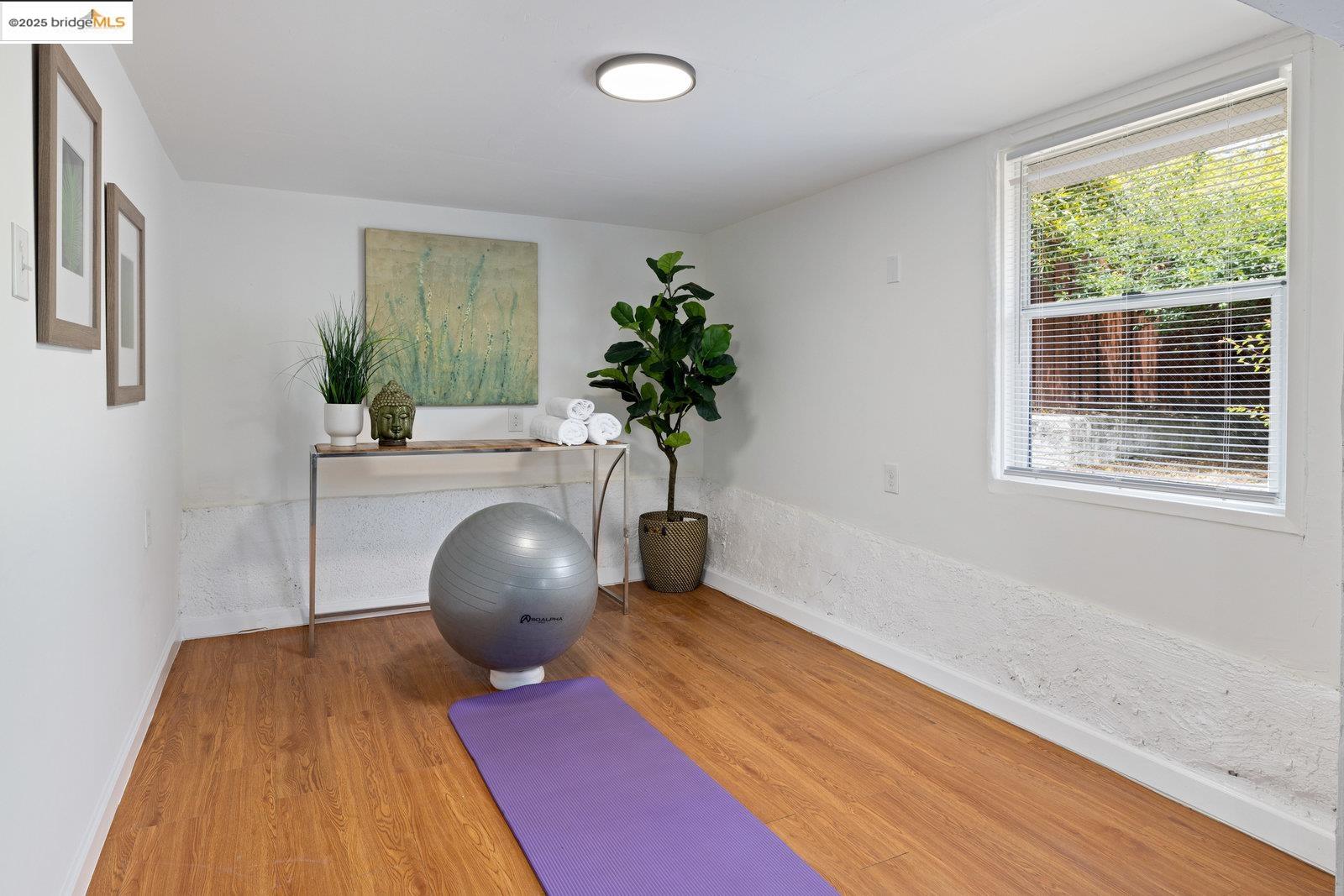 Detail Gallery Image 30 of 45 For 90 Valdez Ave, San Francisco,  CA 94112 - 3 Beds | 2 Baths