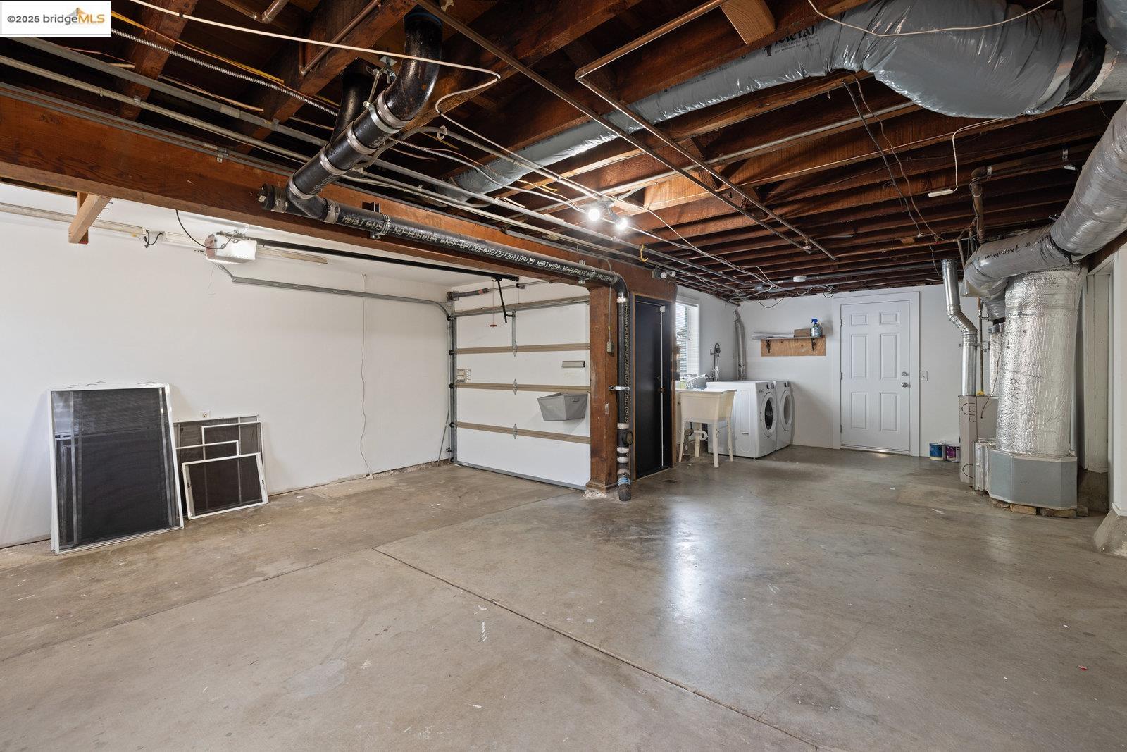 Detail Gallery Image 33 of 45 For 90 Valdez Ave, San Francisco,  CA 94112 - 3 Beds | 2 Baths