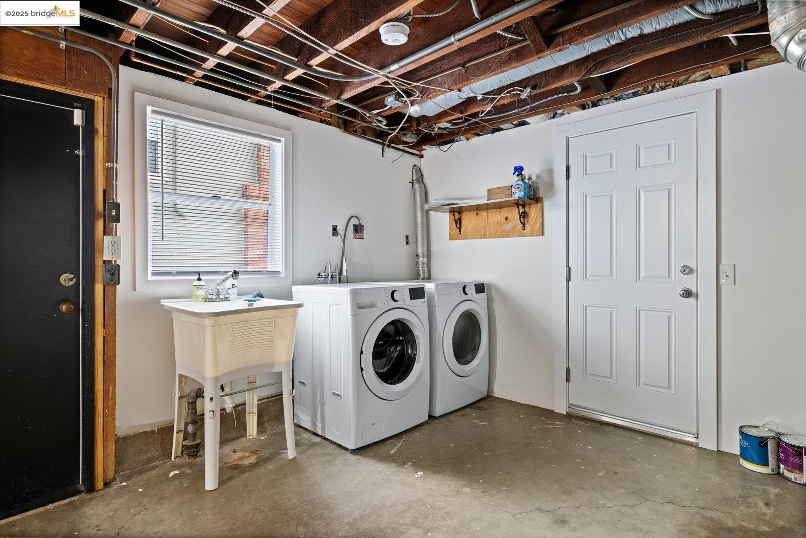 Detail Gallery Image 35 of 45 For 90 Valdez Ave, San Francisco,  CA 94112 - 3 Beds | 2 Baths