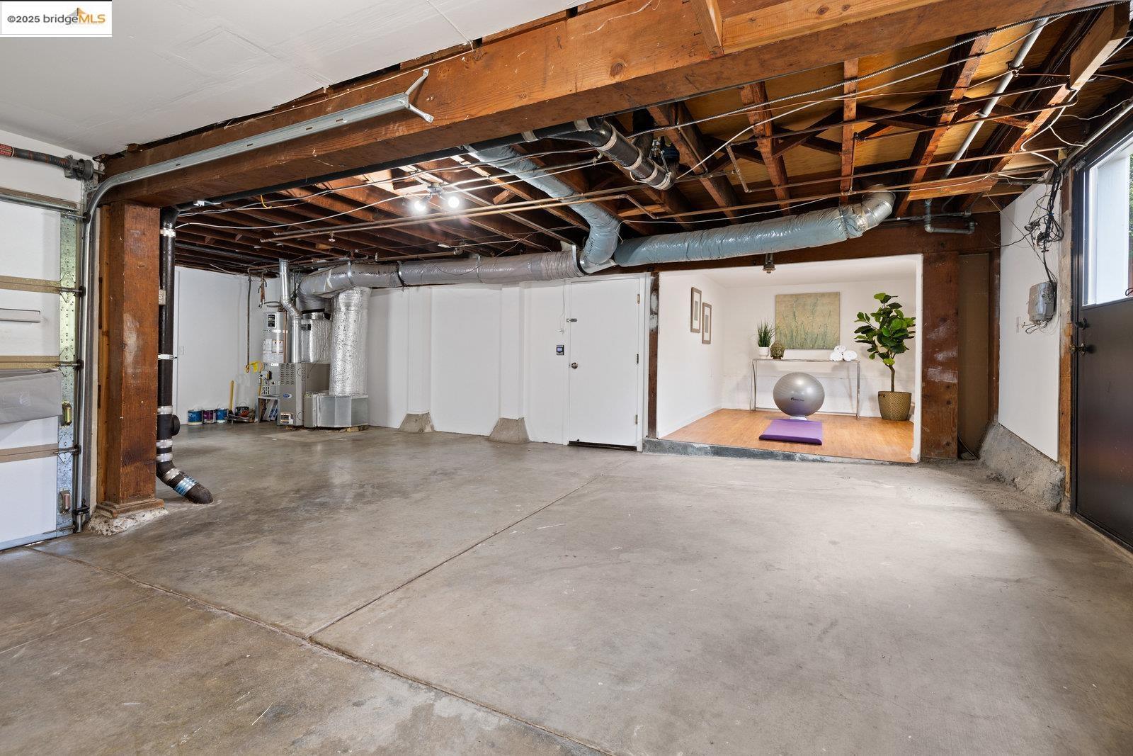 Detail Gallery Image 36 of 45 For 90 Valdez Ave, San Francisco,  CA 94112 - 3 Beds | 2 Baths