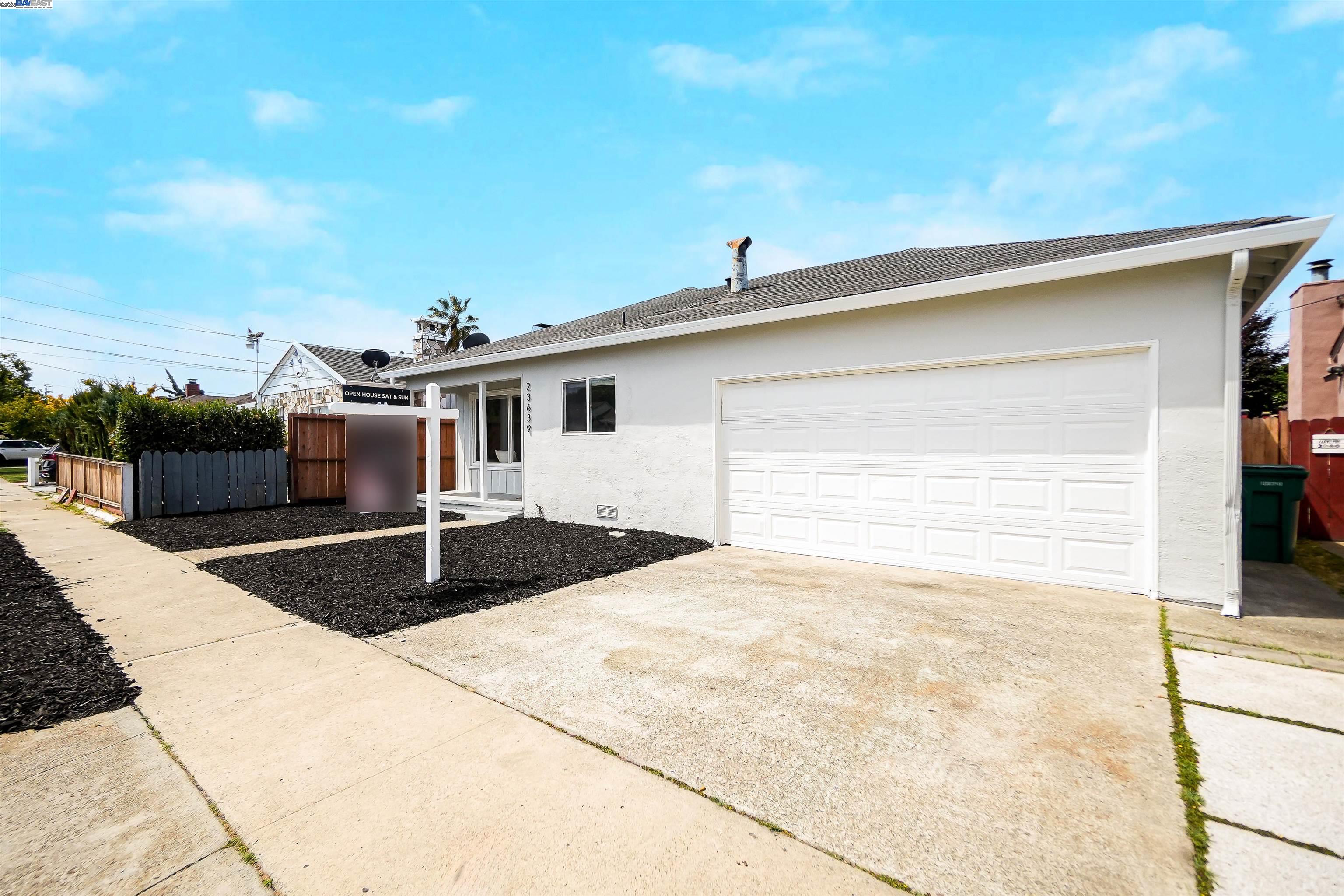 Detail Gallery Image 1 of 37 For 23639 Odom Dr, Hayward,  CA 94541 - 3 Beds | 1 Baths