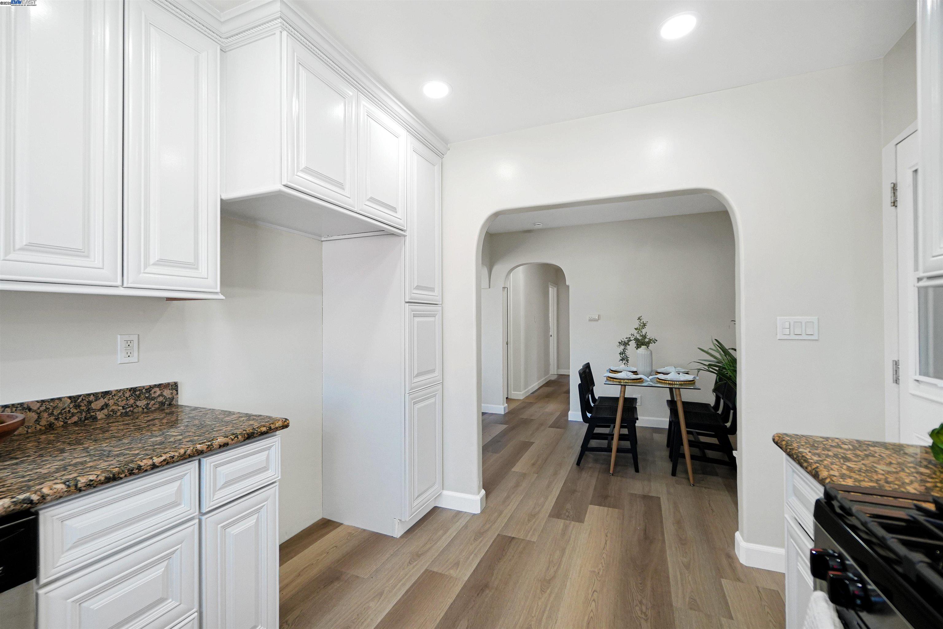 Detail Gallery Image 16 of 37 For 23639 Odom Dr, Hayward,  CA 94541 - 3 Beds | 1 Baths