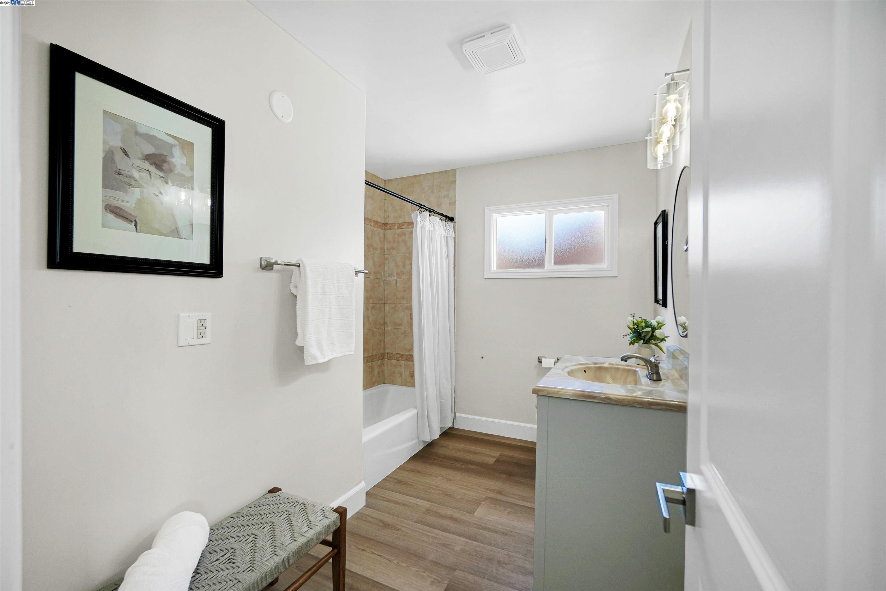 Detail Gallery Image 17 of 37 For 23639 Odom Dr, Hayward,  CA 94541 - 3 Beds | 1 Baths