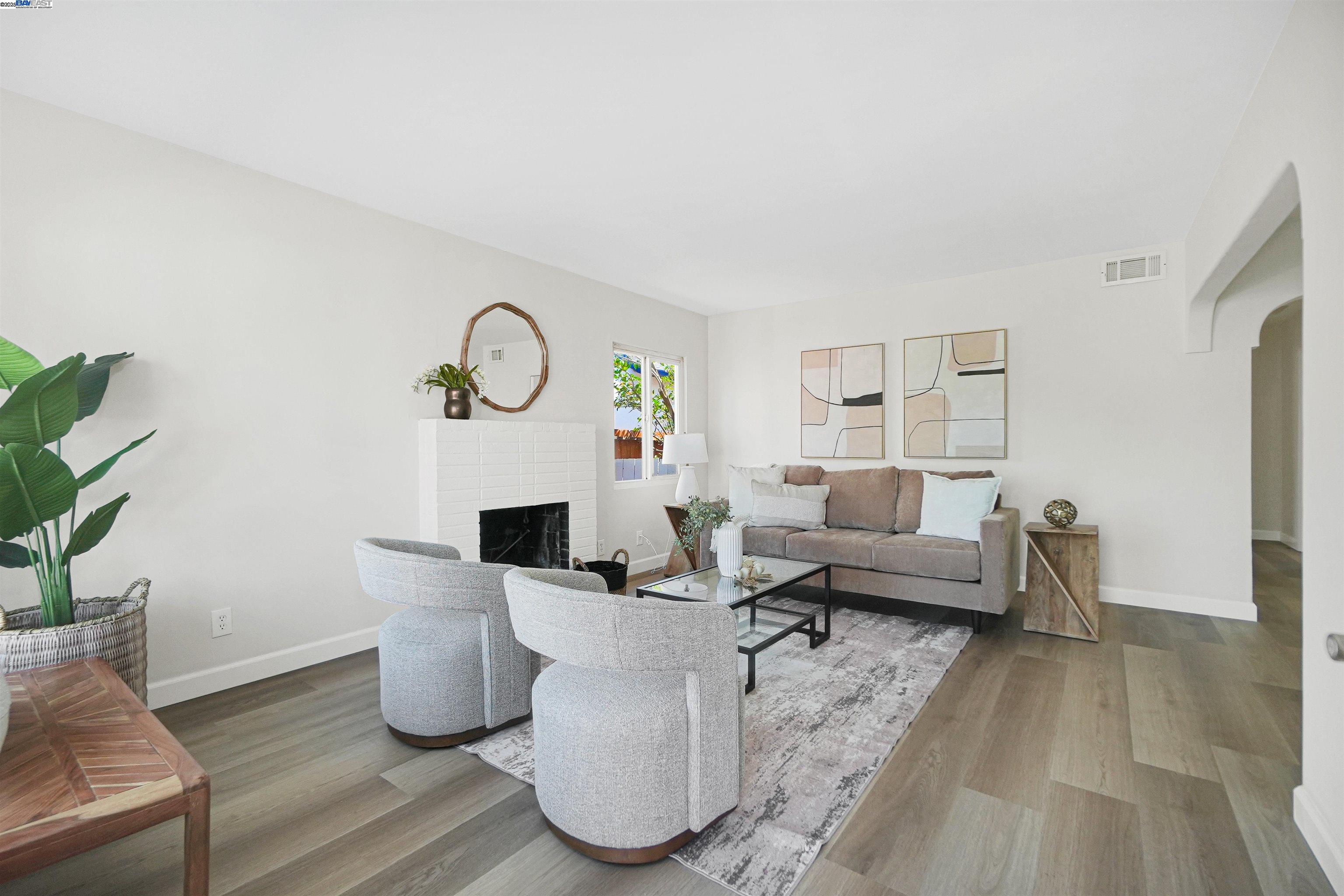 Detail Gallery Image 7 of 37 For 23639 Odom Dr, Hayward,  CA 94541 - 3 Beds | 1 Baths