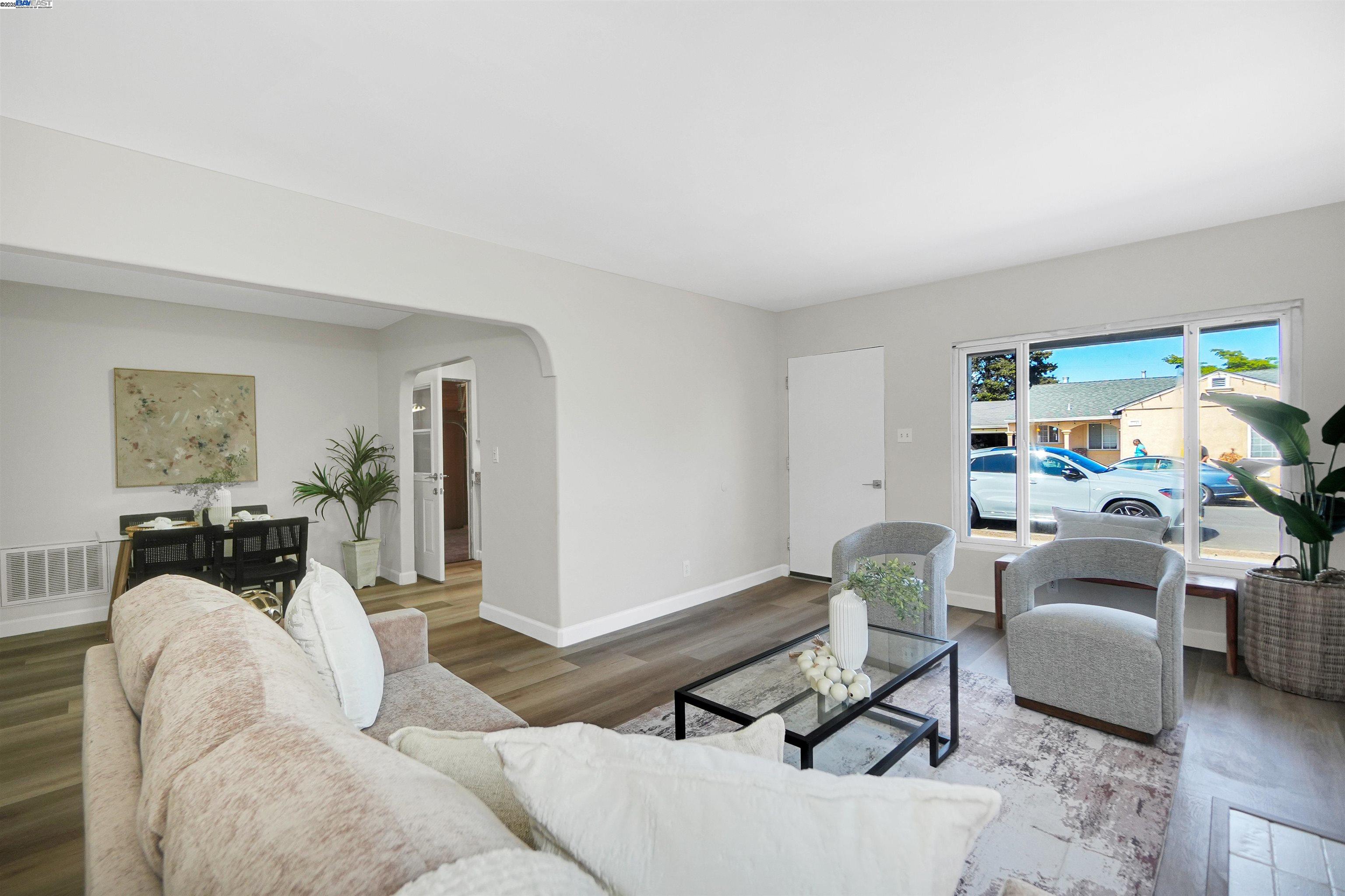 Detail Gallery Image 10 of 37 For 23639 Odom Dr, Hayward,  CA 94541 - 3 Beds | 1 Baths