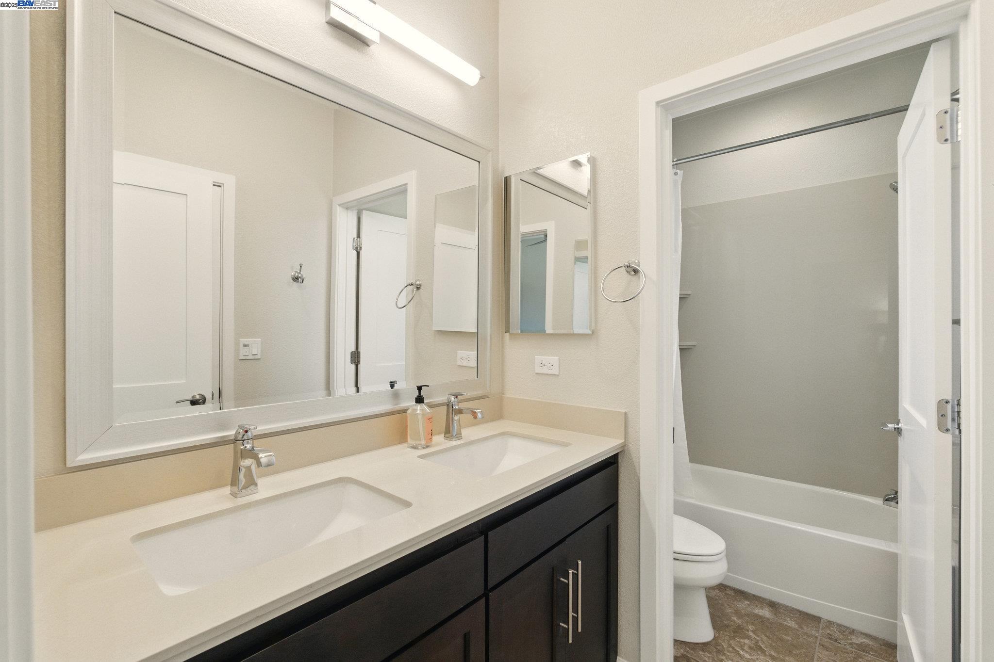 Detail Gallery Image 28 of 51 For 538 Sandalwood Drive, Livermore,  CA 94551 - 4 Beds | 3 Baths