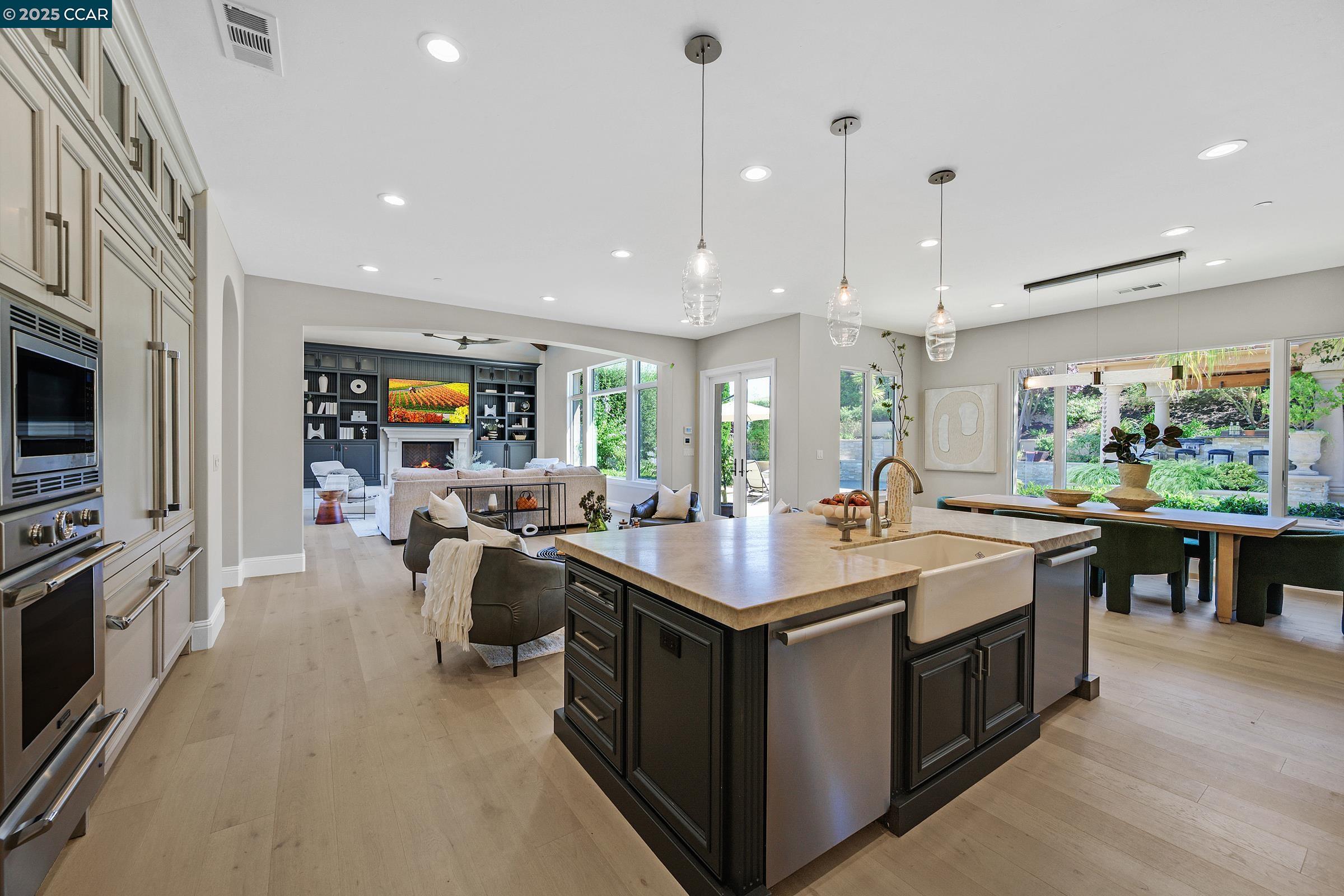 Detail Gallery Image 14 of 55 For 123 Alamo Springs Dr, Alamo,  CA 94507 - 5 Beds | 5/2 Baths