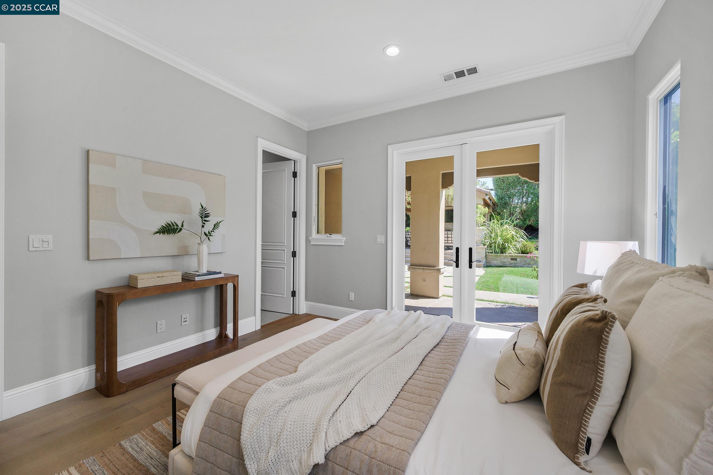 Detail Gallery Image 16 of 55 For 123 Alamo Springs Dr, Alamo,  CA 94507 - 5 Beds | 5/2 Baths