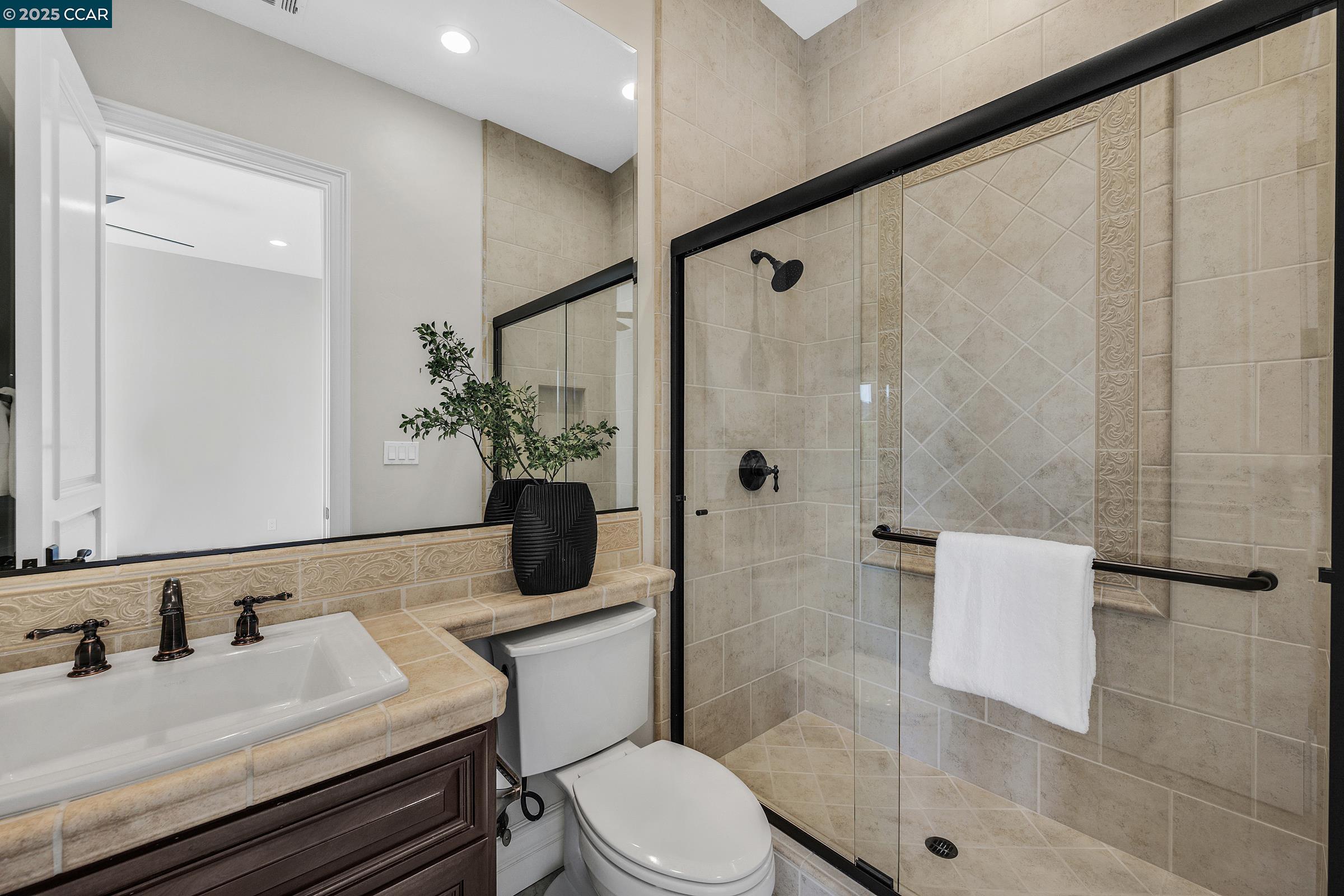 Detail Gallery Image 26 of 55 For 123 Alamo Springs Dr, Alamo,  CA 94507 - 5 Beds | 5/2 Baths