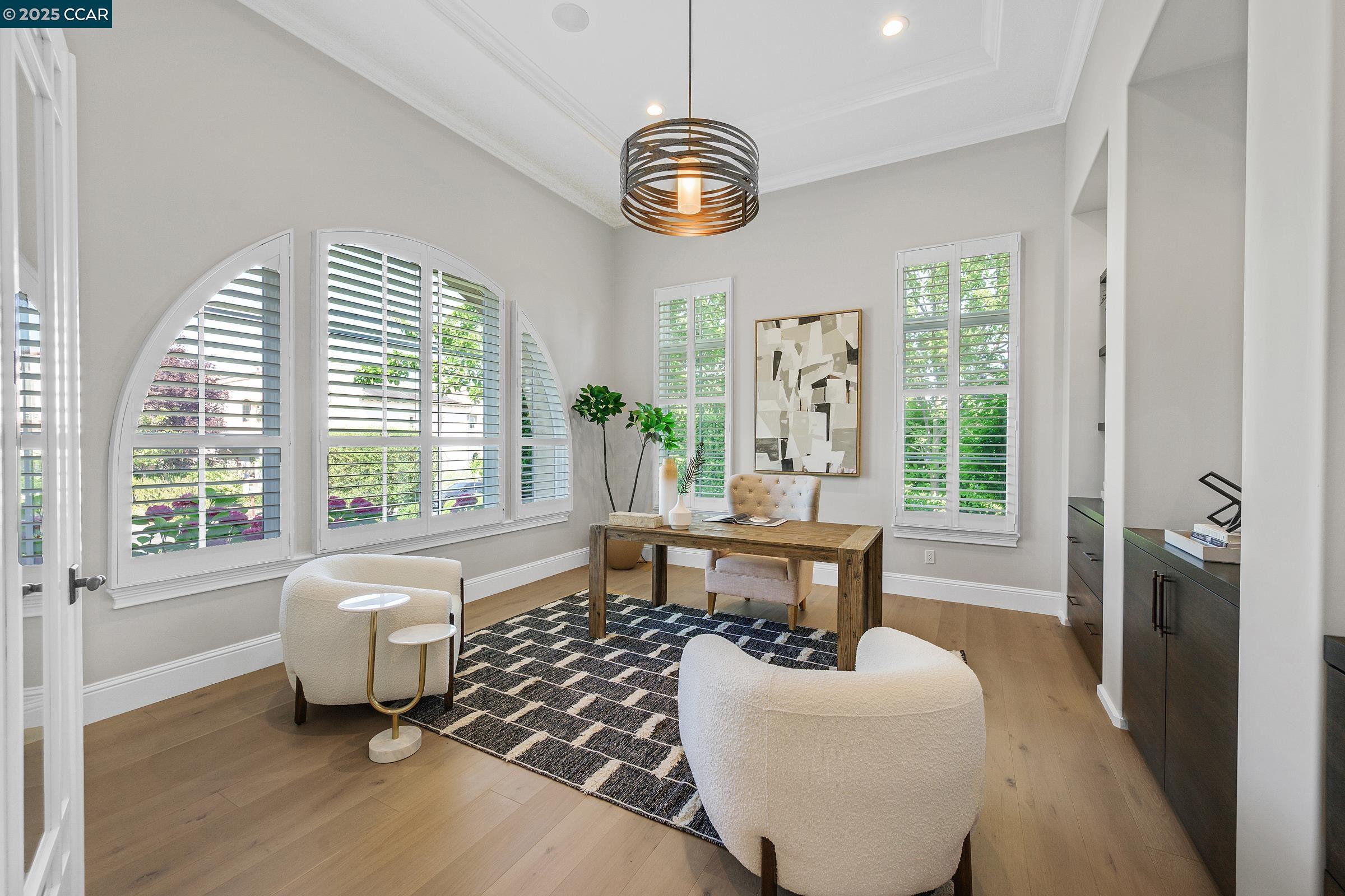 Detail Gallery Image 4 of 55 For 123 Alamo Springs Dr, Alamo,  CA 94507 - 5 Beds | 5/2 Baths