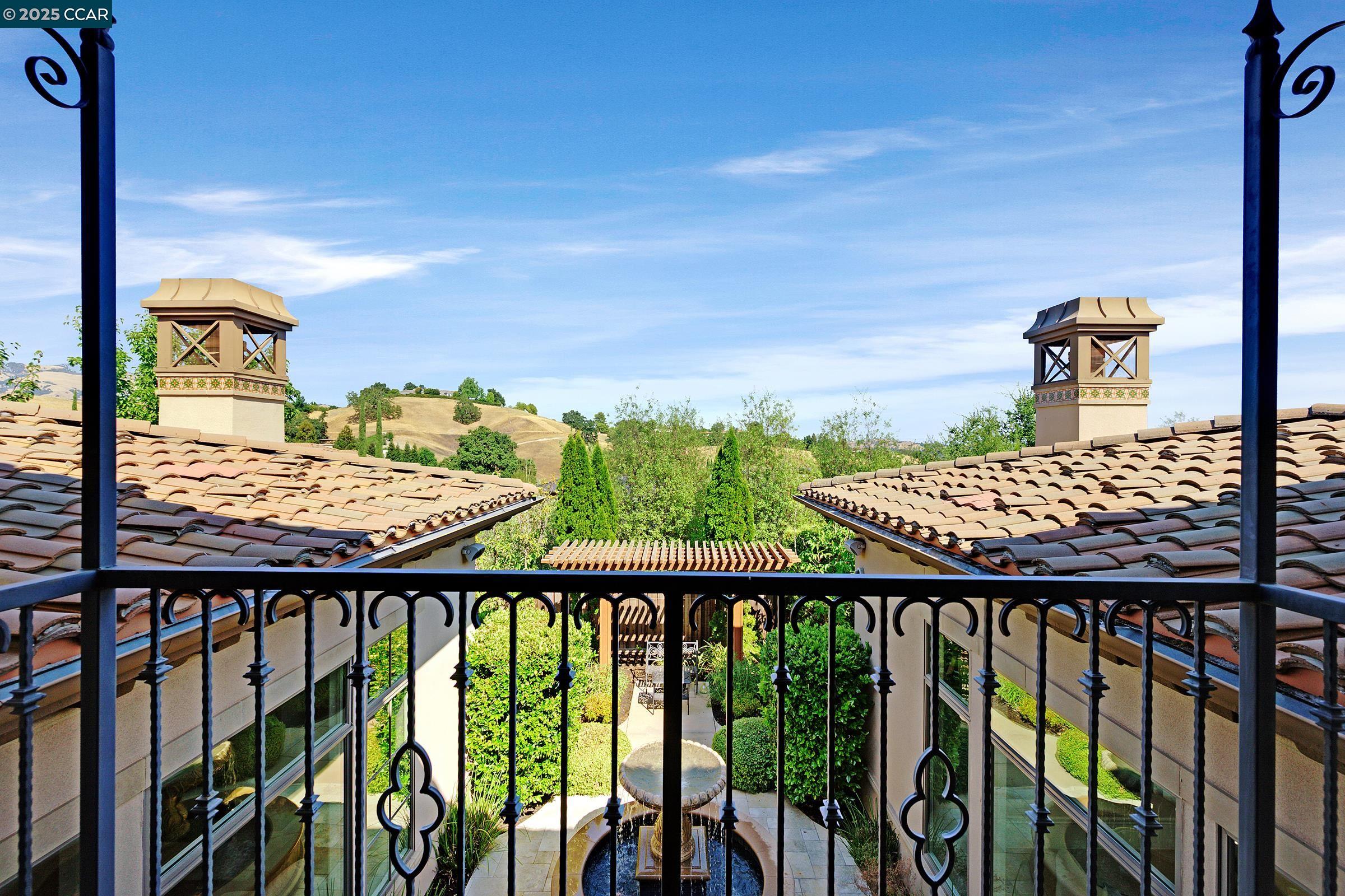 Detail Gallery Image 31 of 55 For 123 Alamo Springs Dr, Alamo,  CA 94507 - 5 Beds | 5/2 Baths