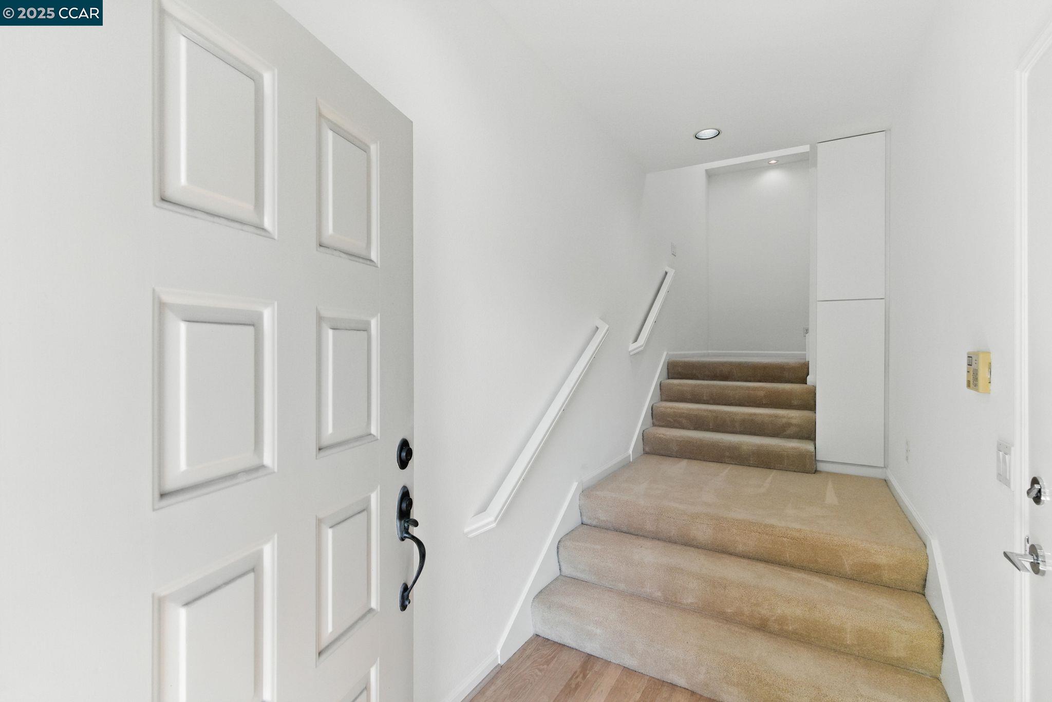 Photo #4: 41103001 Listing 