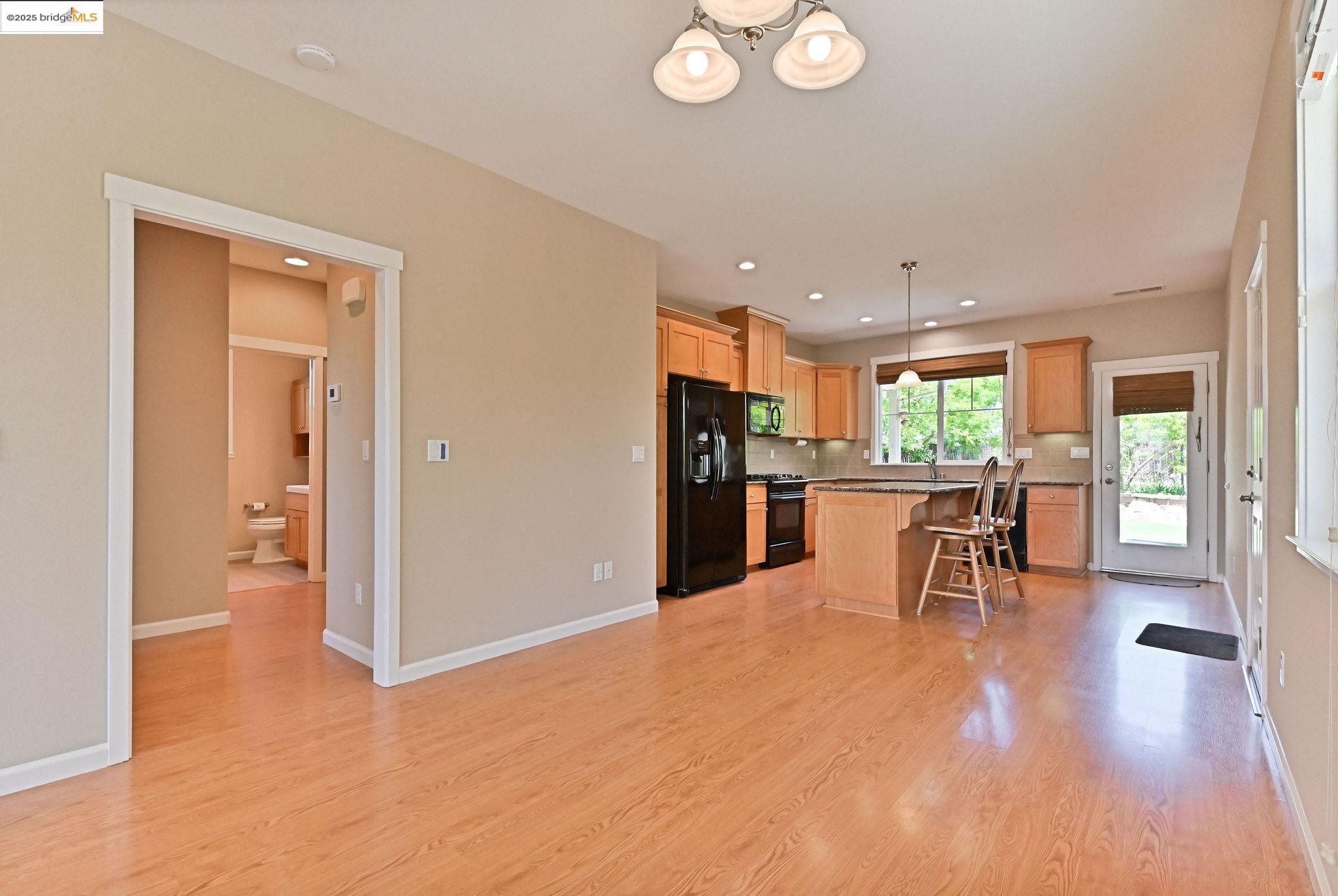 Detail Gallery Image 11 of 60 For 139 Cottage Cir, Murphys,  CA 95247 - 2 Beds | 2 Baths