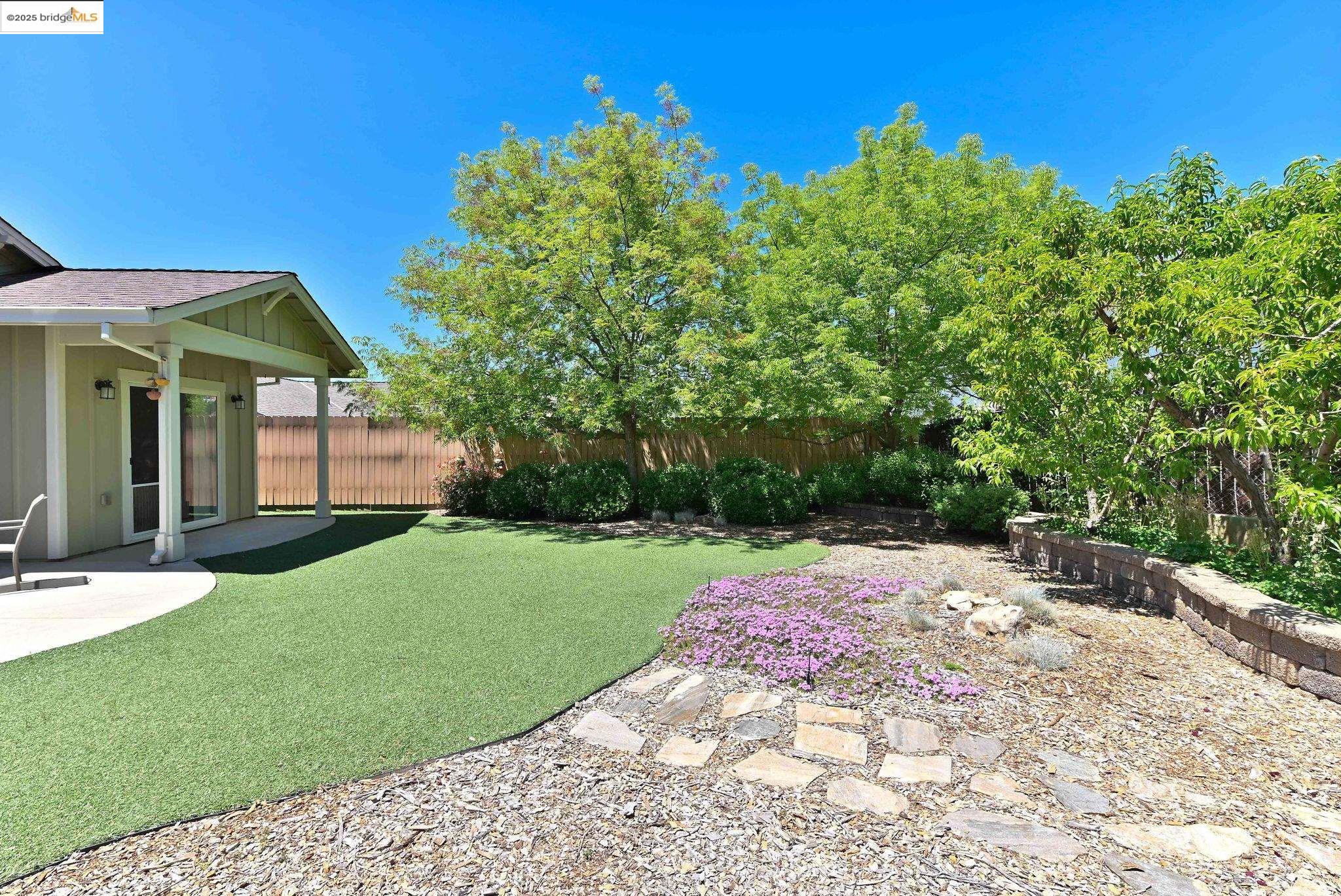 Detail Gallery Image 37 of 60 For 139 Cottage Cir, Murphys,  CA 95247 - 2 Beds | 2 Baths