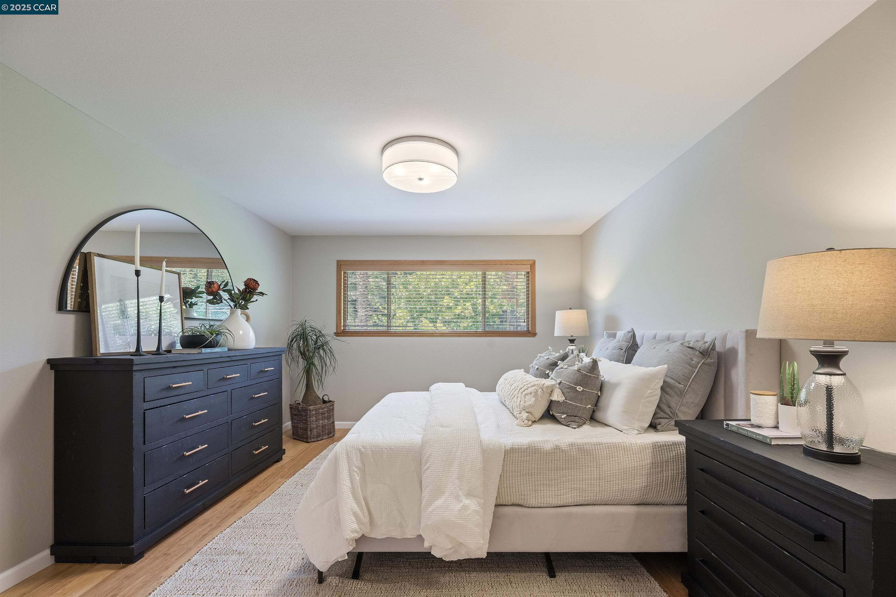 Detail Gallery Image 23 of 55 For 14 Dublin Ct, Pleasant Hill,  CA 94523 - 4 Beds | 2/1 Baths