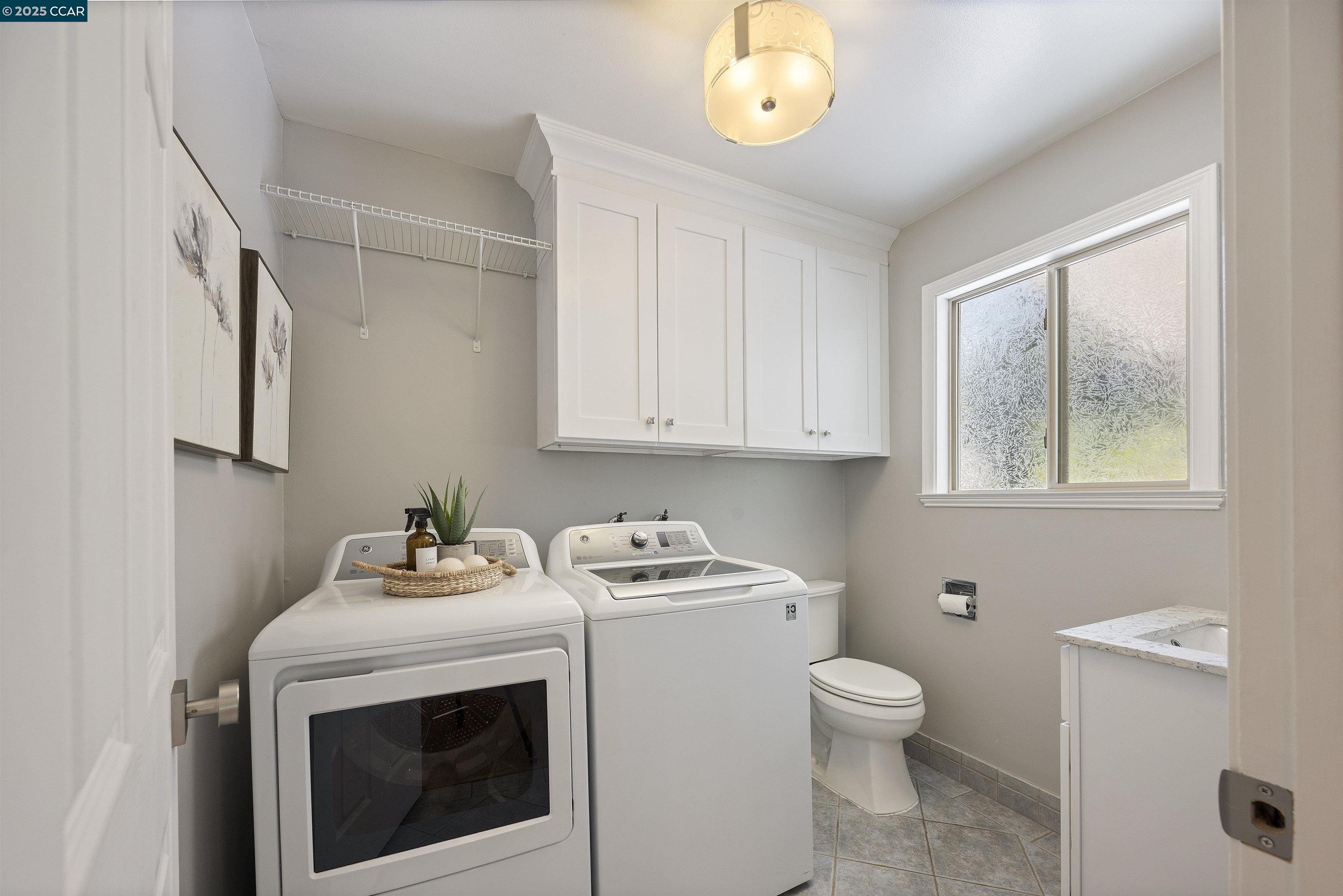 Detail Gallery Image 29 of 55 For 14 Dublin Ct, Pleasant Hill,  CA 94523 - 4 Beds | 2/1 Baths